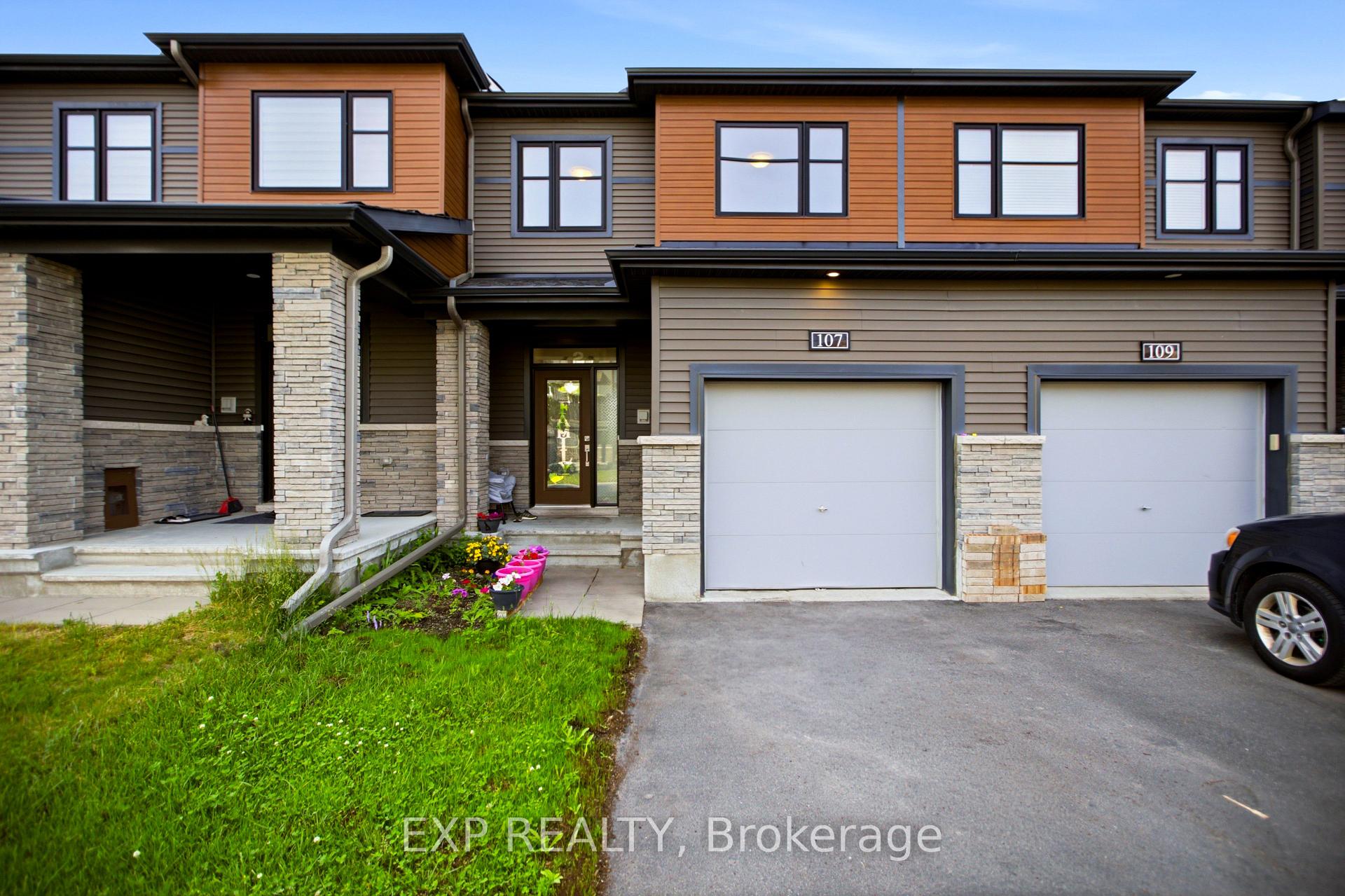 107 Teelin Circle, Barrhaven, ON K2J 6T8