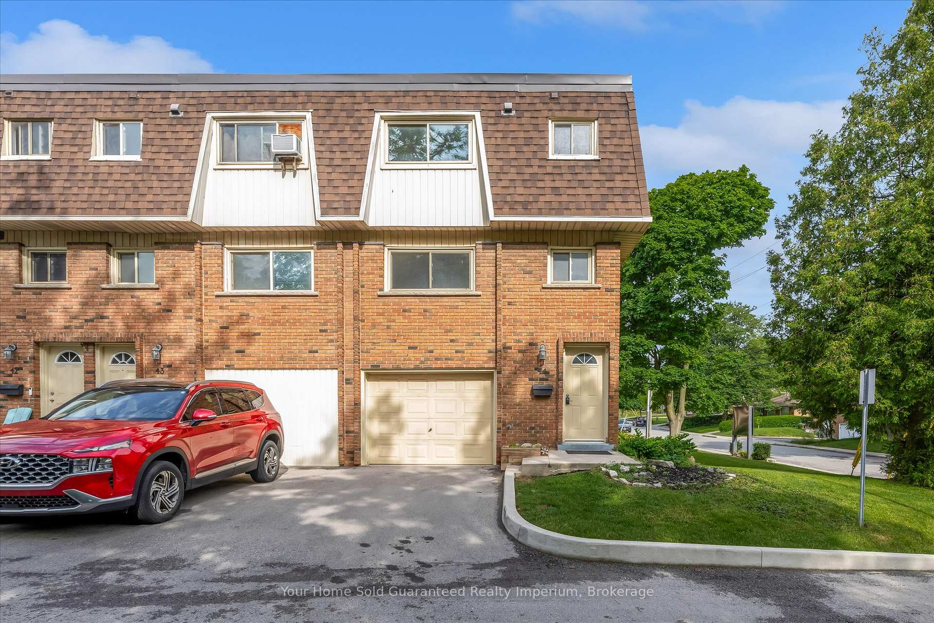 125 Bonaventure Drive 44, Hamilton, ON L9C 5Y9