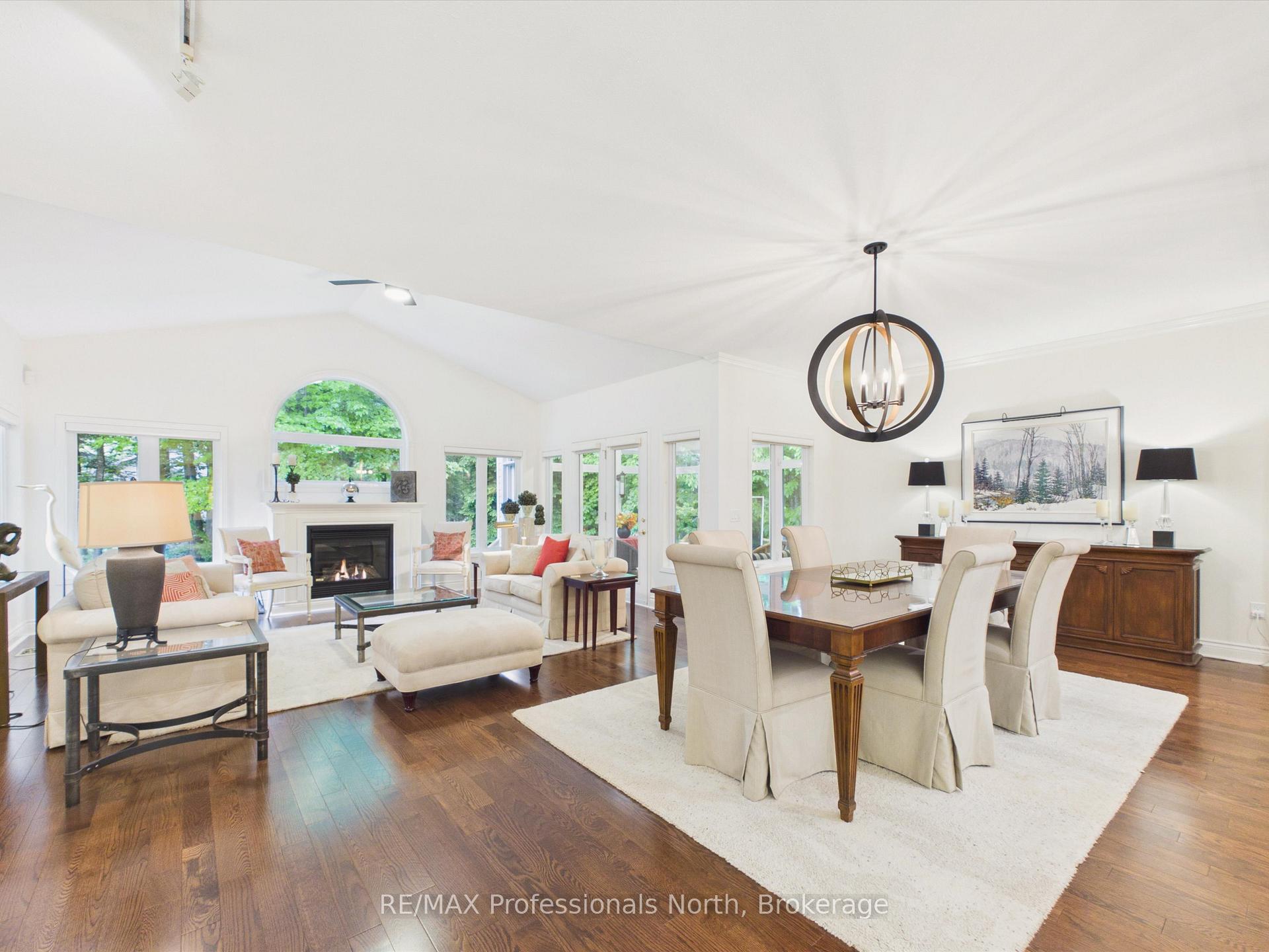 42 Springwood Crescent, Gravenhurst, ON P1P 1Y8