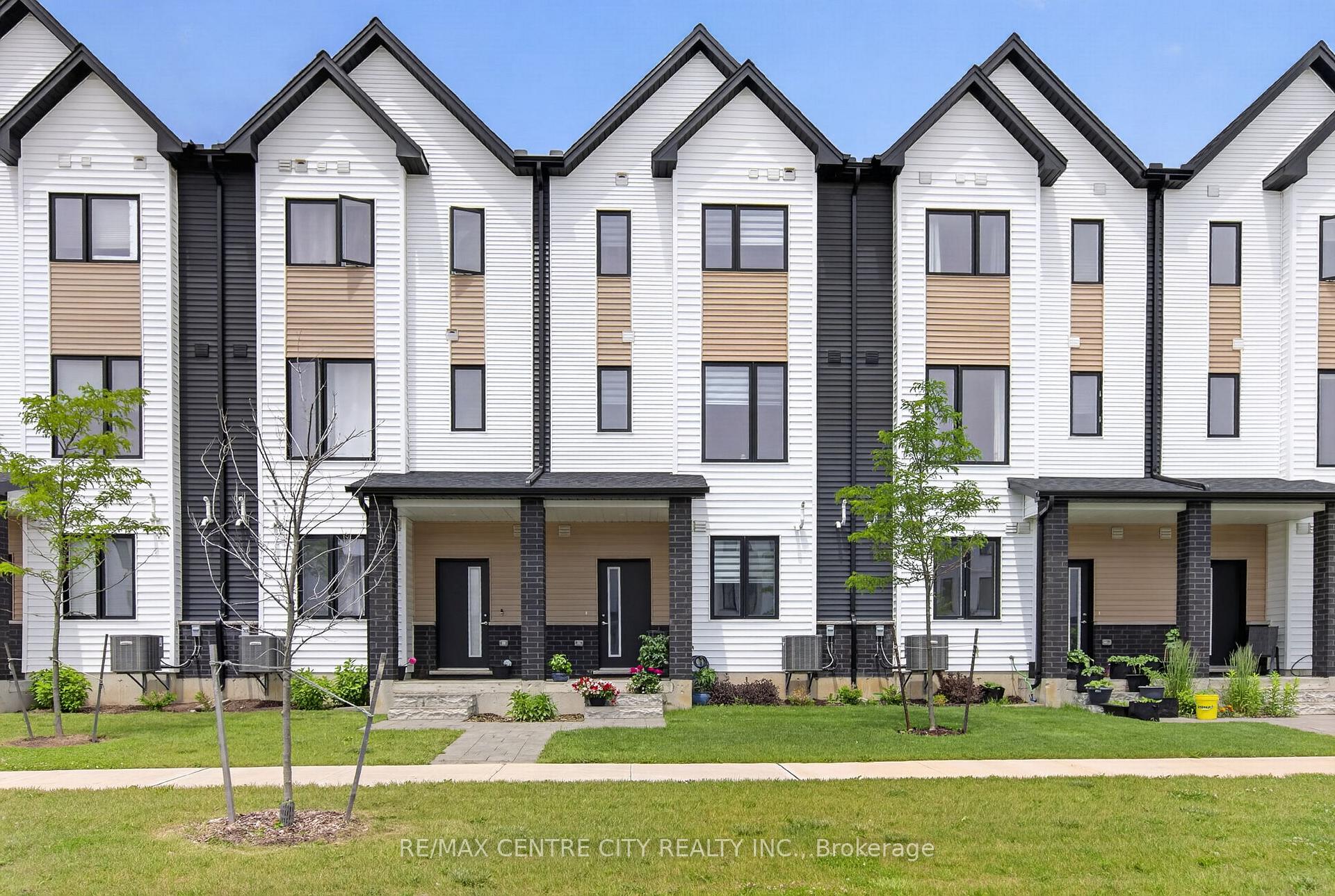 1595 Capri Crescent 56, London North, ON N6G 3Y6