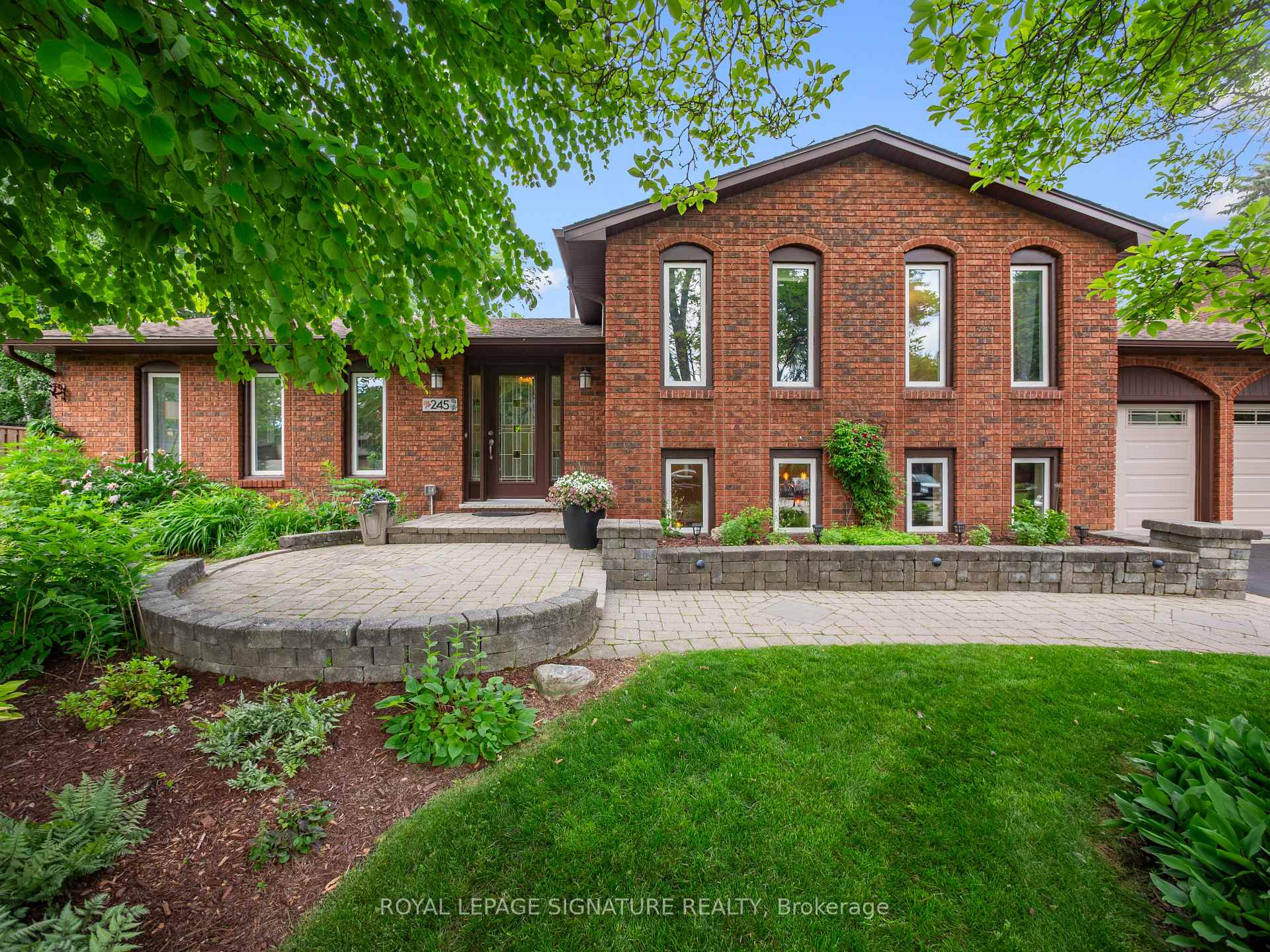 245 Appleby Road, Hamilton, ON L9G 2V6