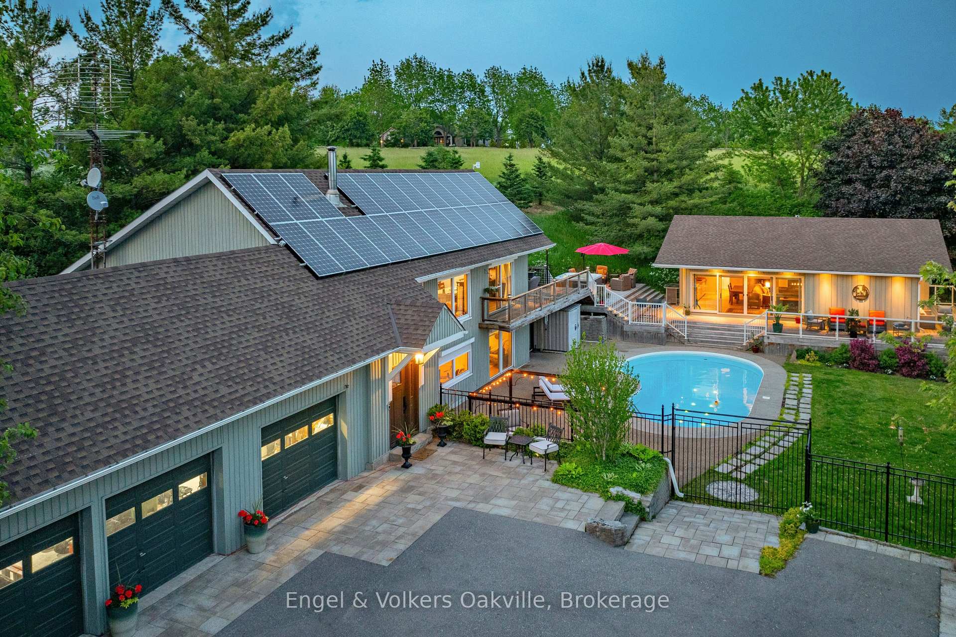 330 Mountsberg Road, Hamilton, ON L0P 1B0