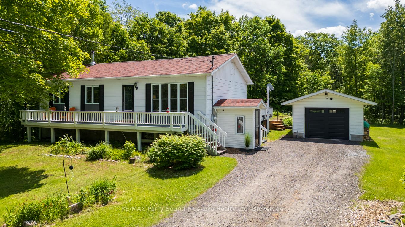 28 Clerks Road, Georgian Bay, ON P0C 1H0