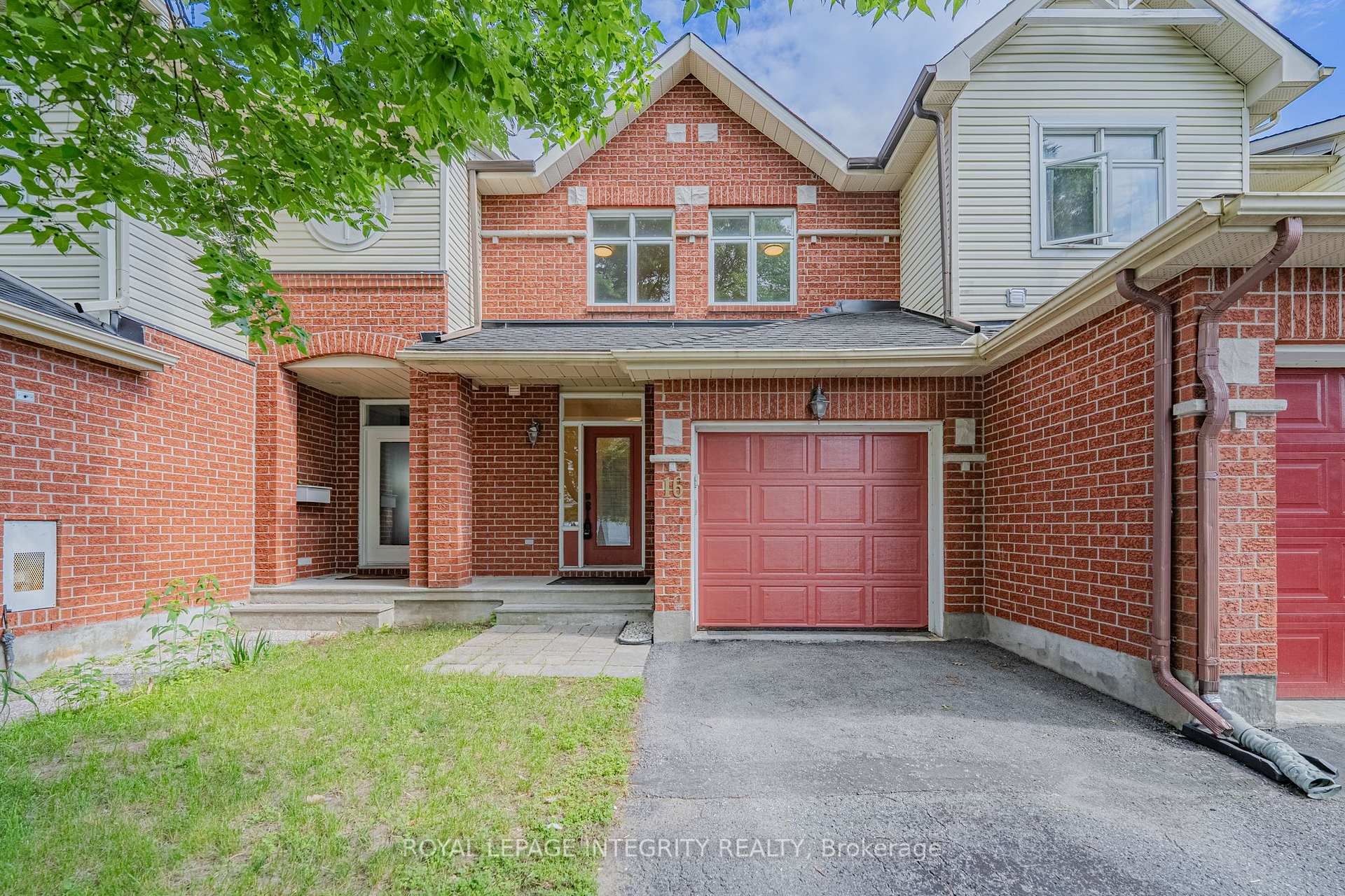 16 Redding Way, South of Baseline to Knoxdale, ON K2G 6C2