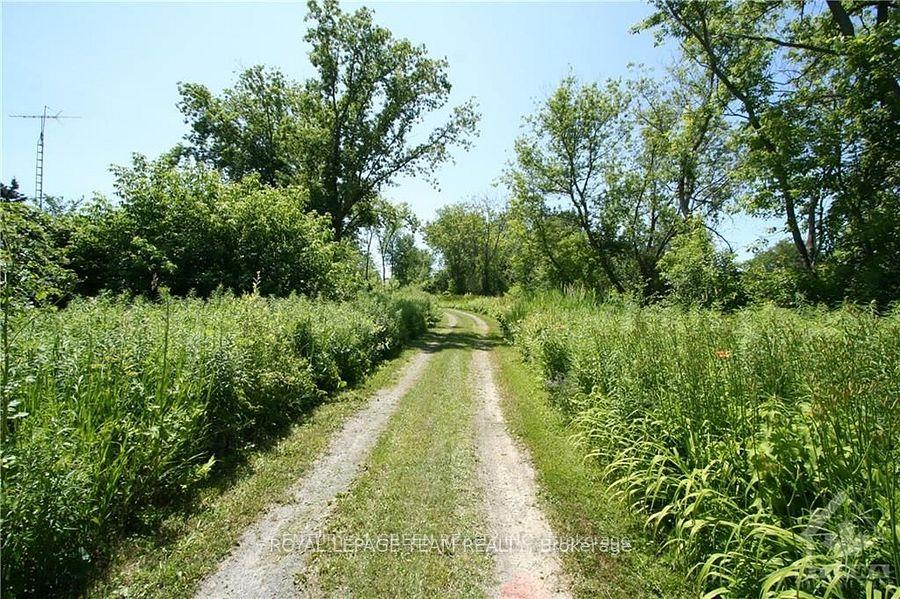 3500 County 8 Road, South Dundas, ON K0C 1H0