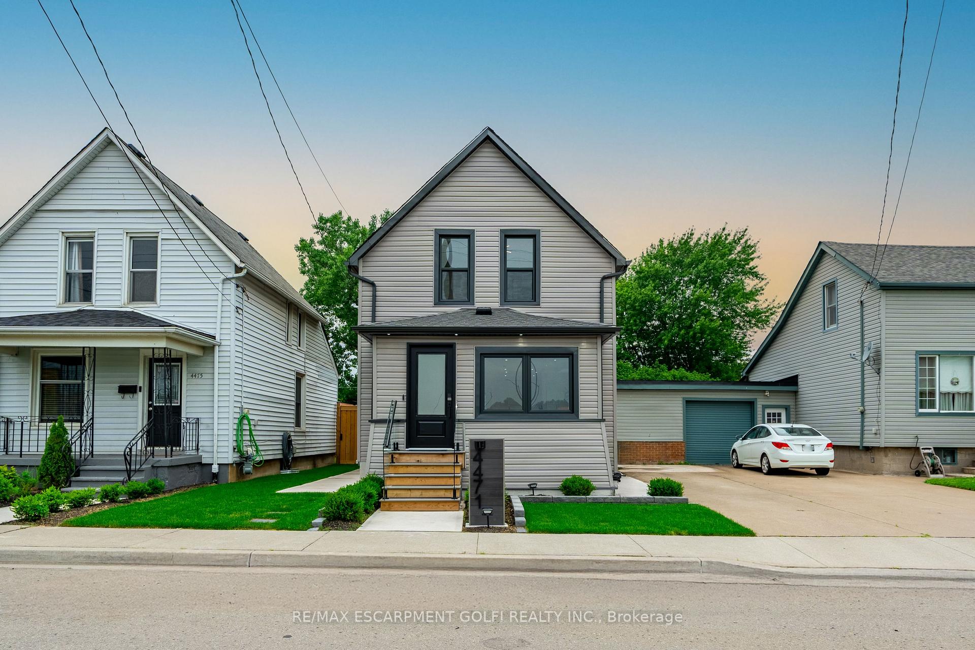 4471 First Avenue, Niagara Falls, ON L2E 4G1