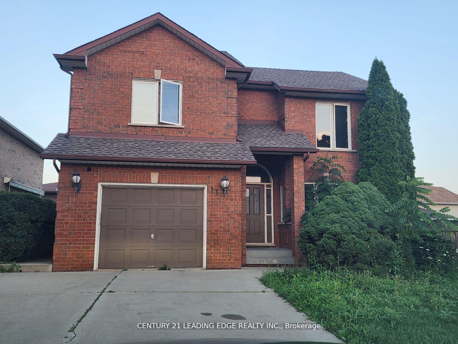 11 Westlawn Drive, Hamilton, ON L9B 2J4