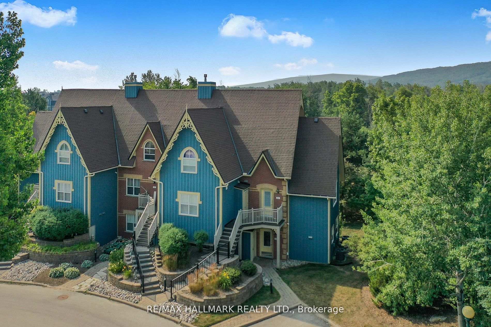 184 Snowbridge Way 101, Blue Mountains, ON L9Y 0V1
