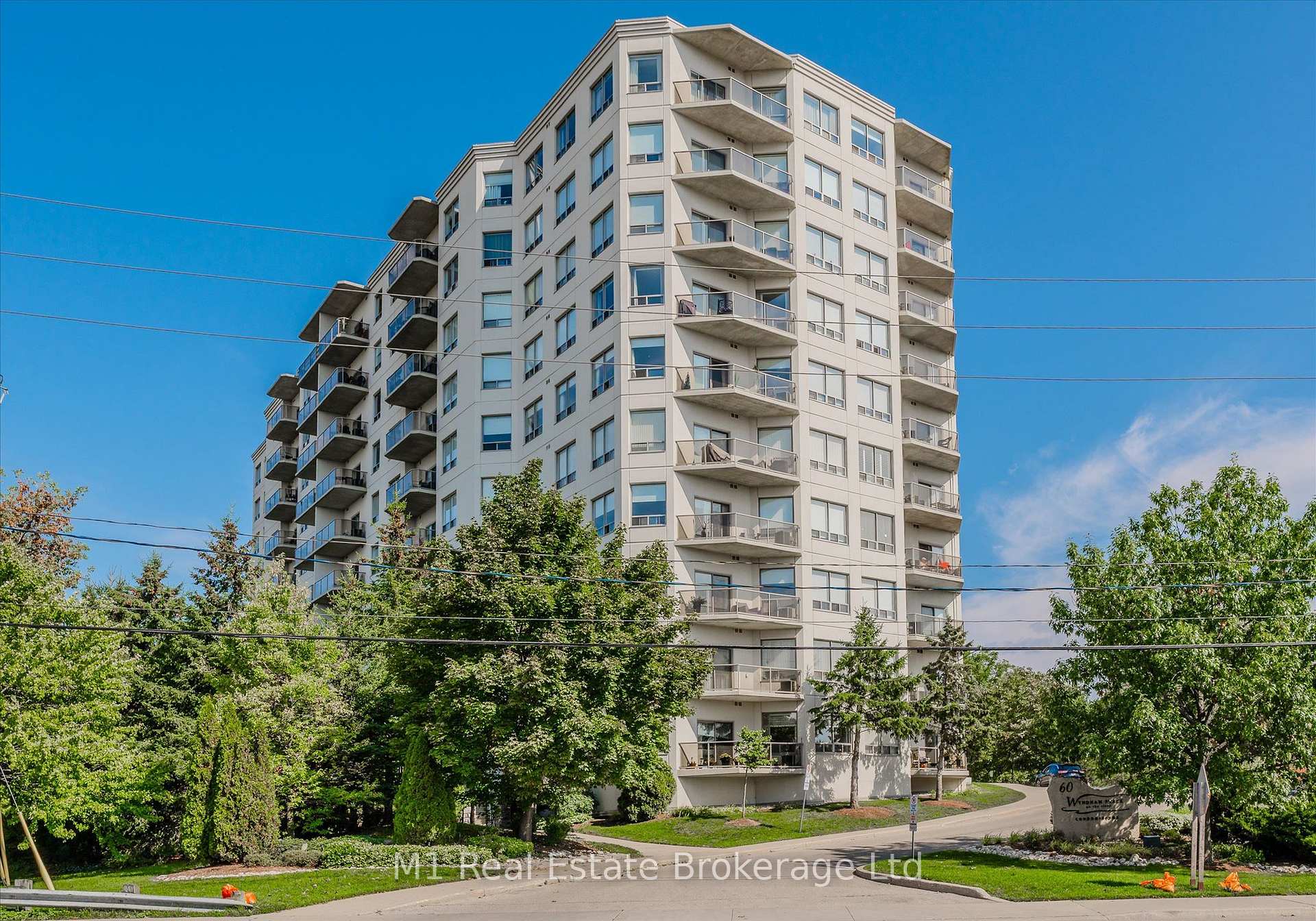 60 Wyndham Street S 207, Guelph, ON N1E 7H7
