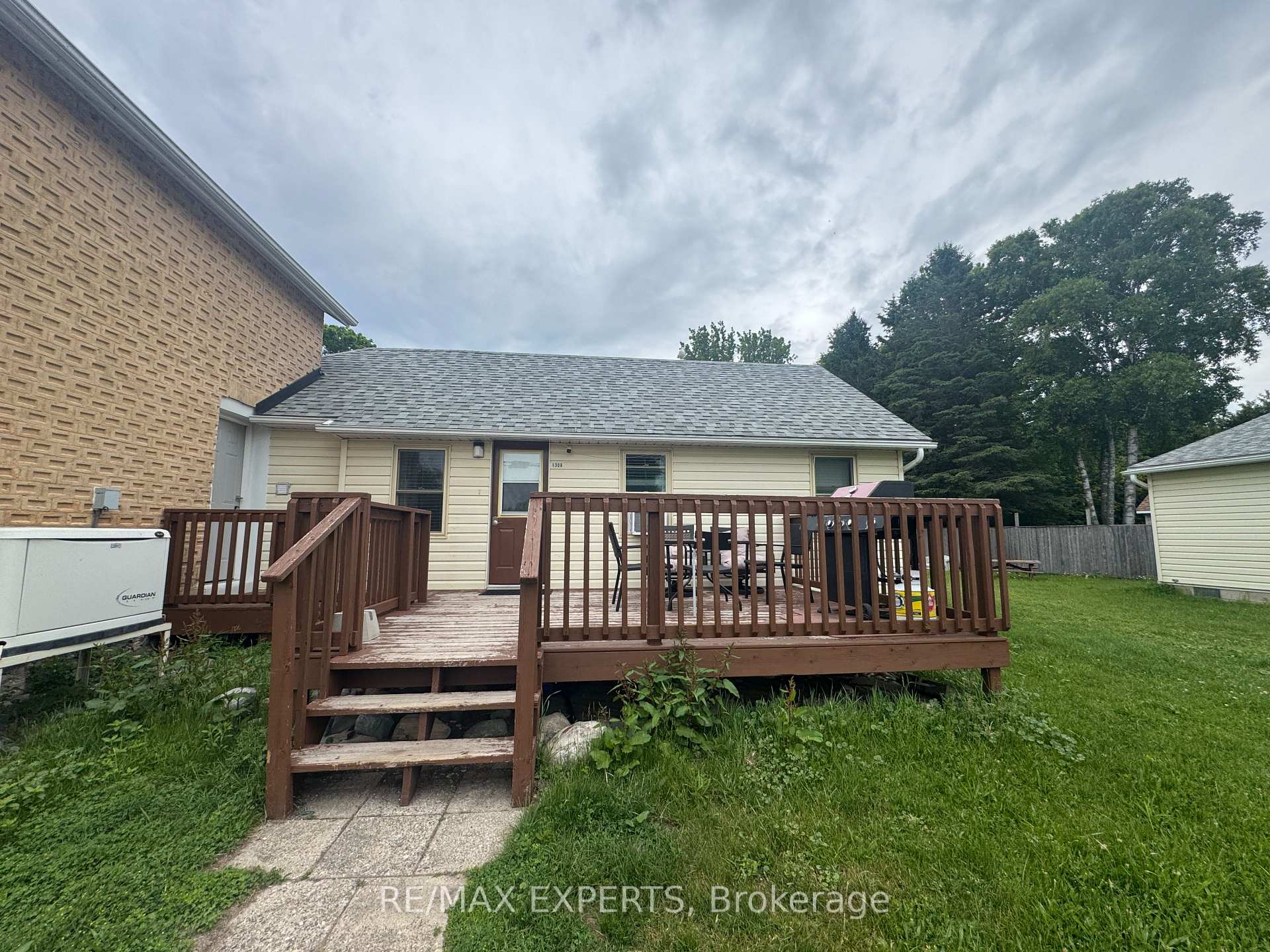 130 South Rankin Street Unit B, Saugeen Shores, ON N0H 2L0