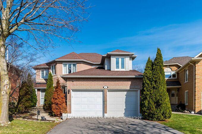 33 Strathroy Crescent, Hamilton, ON L8B 0K9