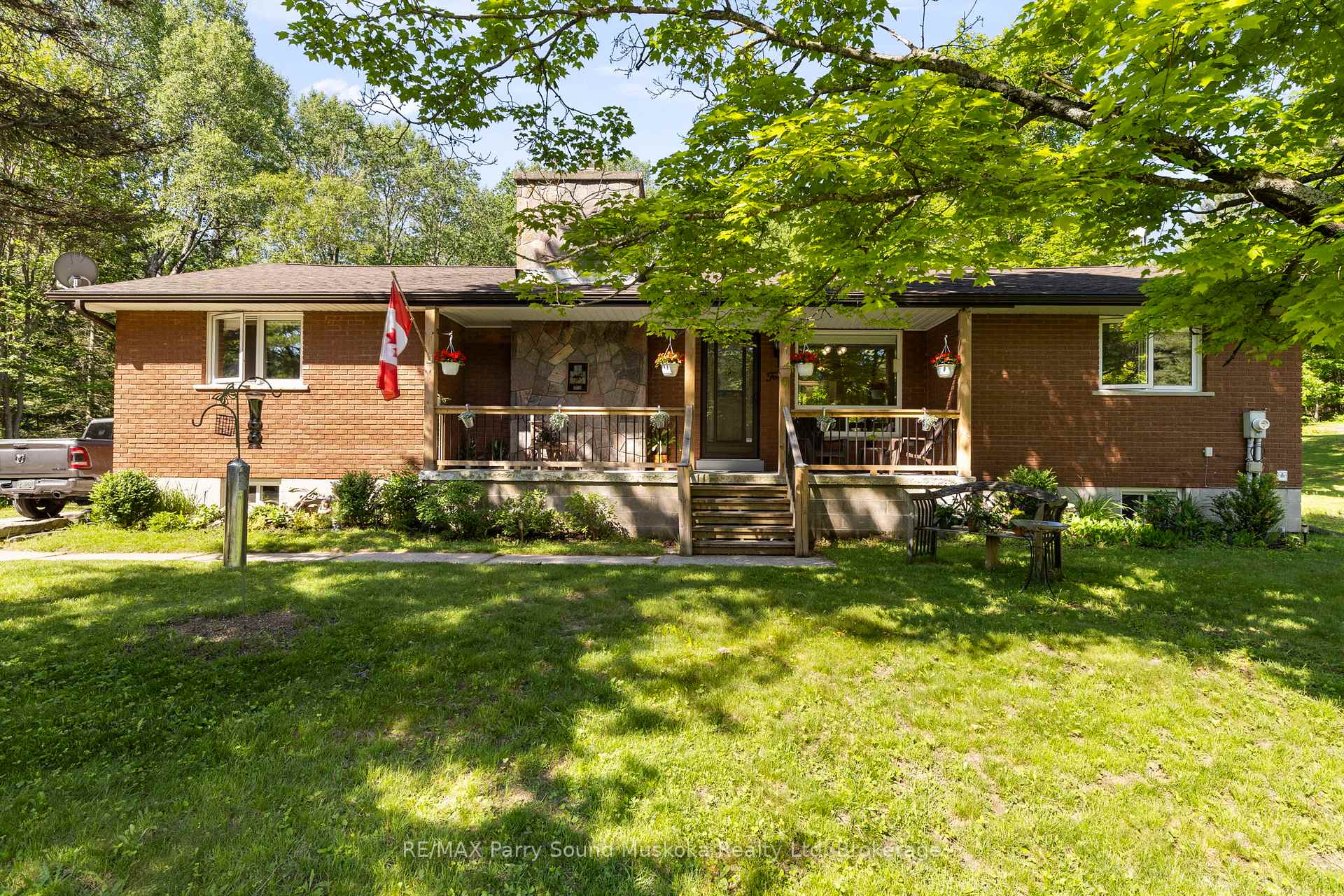 40 Hammel Avenue, McDougall, ON P2A 2W9