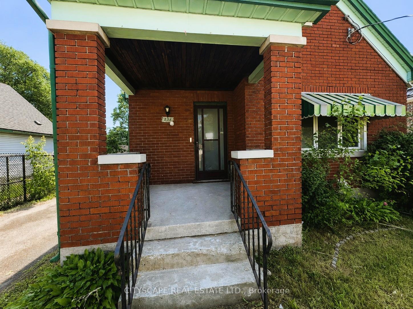 Photo 4