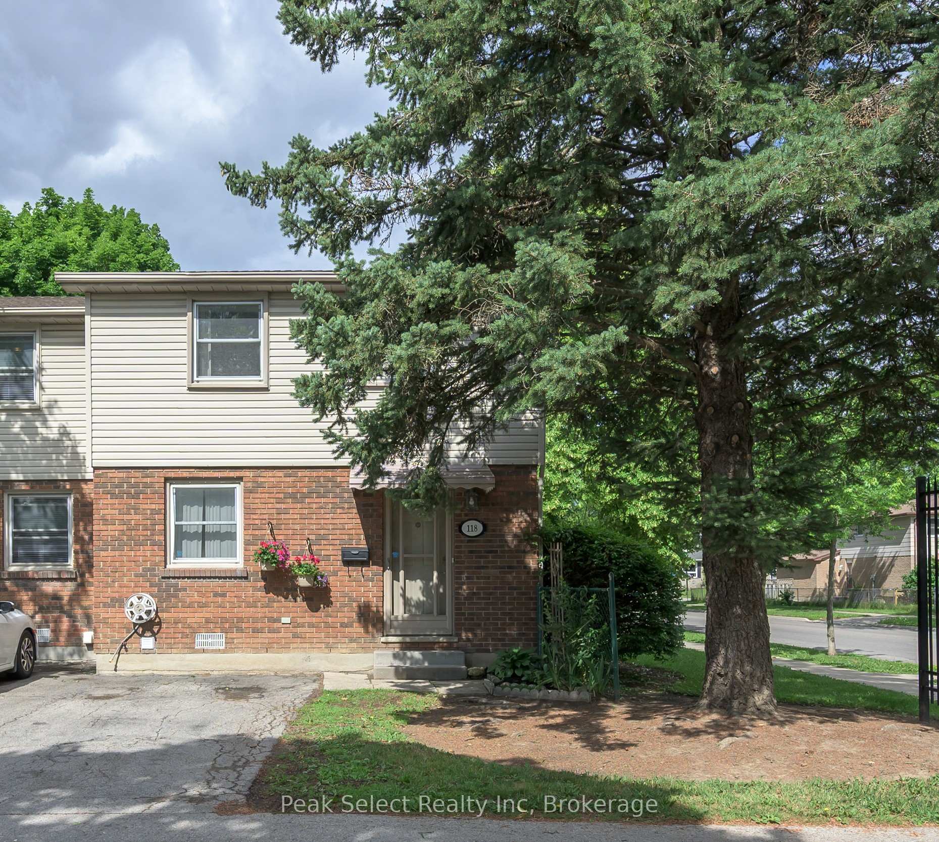 1330 Jalna Boulevard 118, London South, ON N6E 2H7