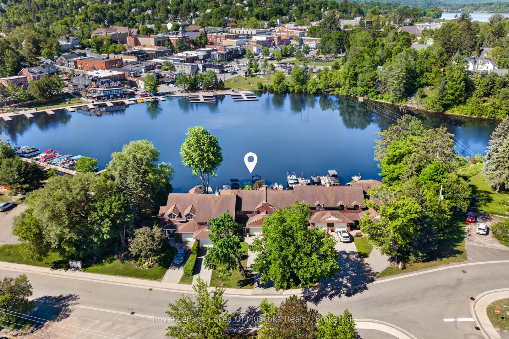19 John Street, Huntsville, ON P1H 1H2