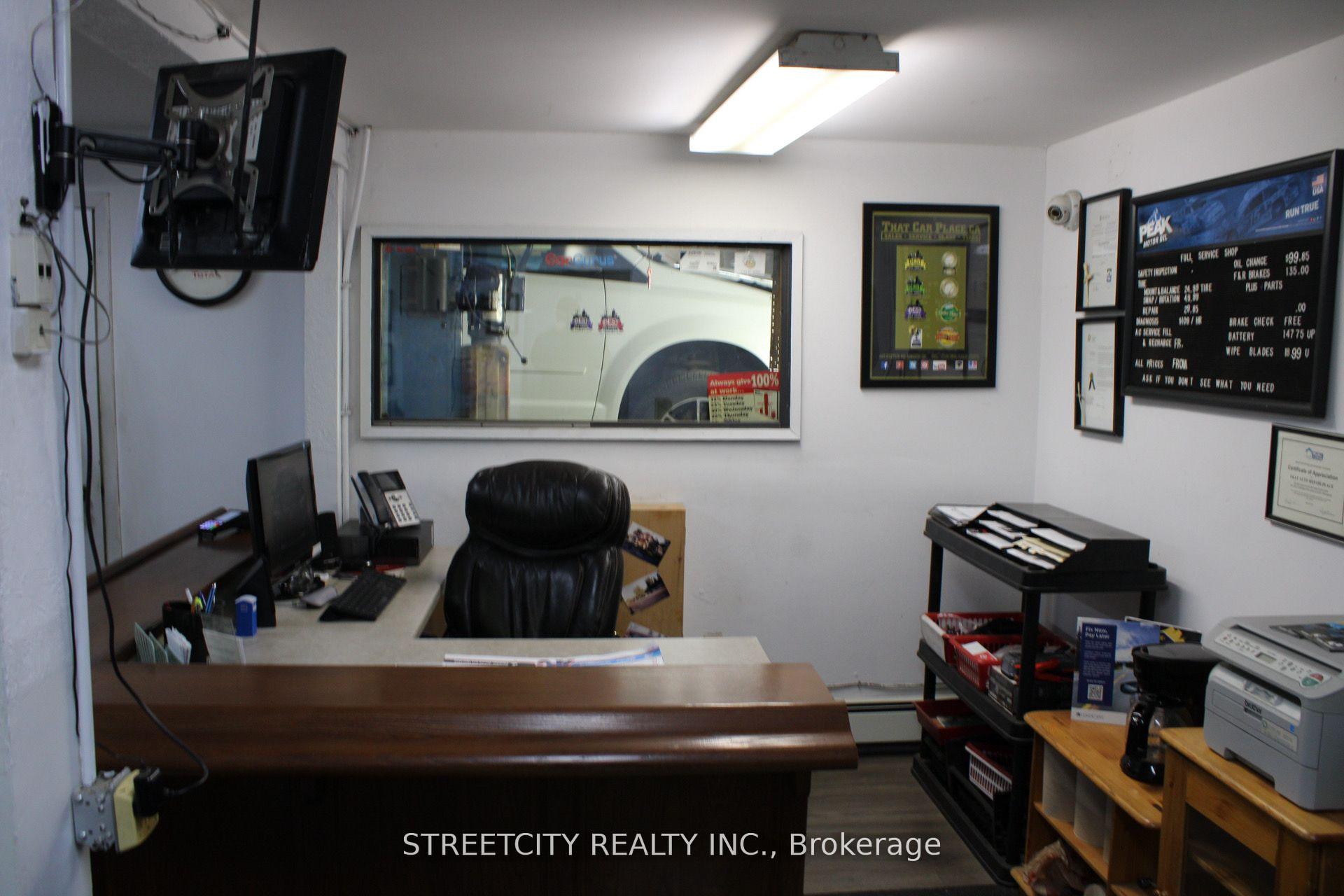 Photo 4