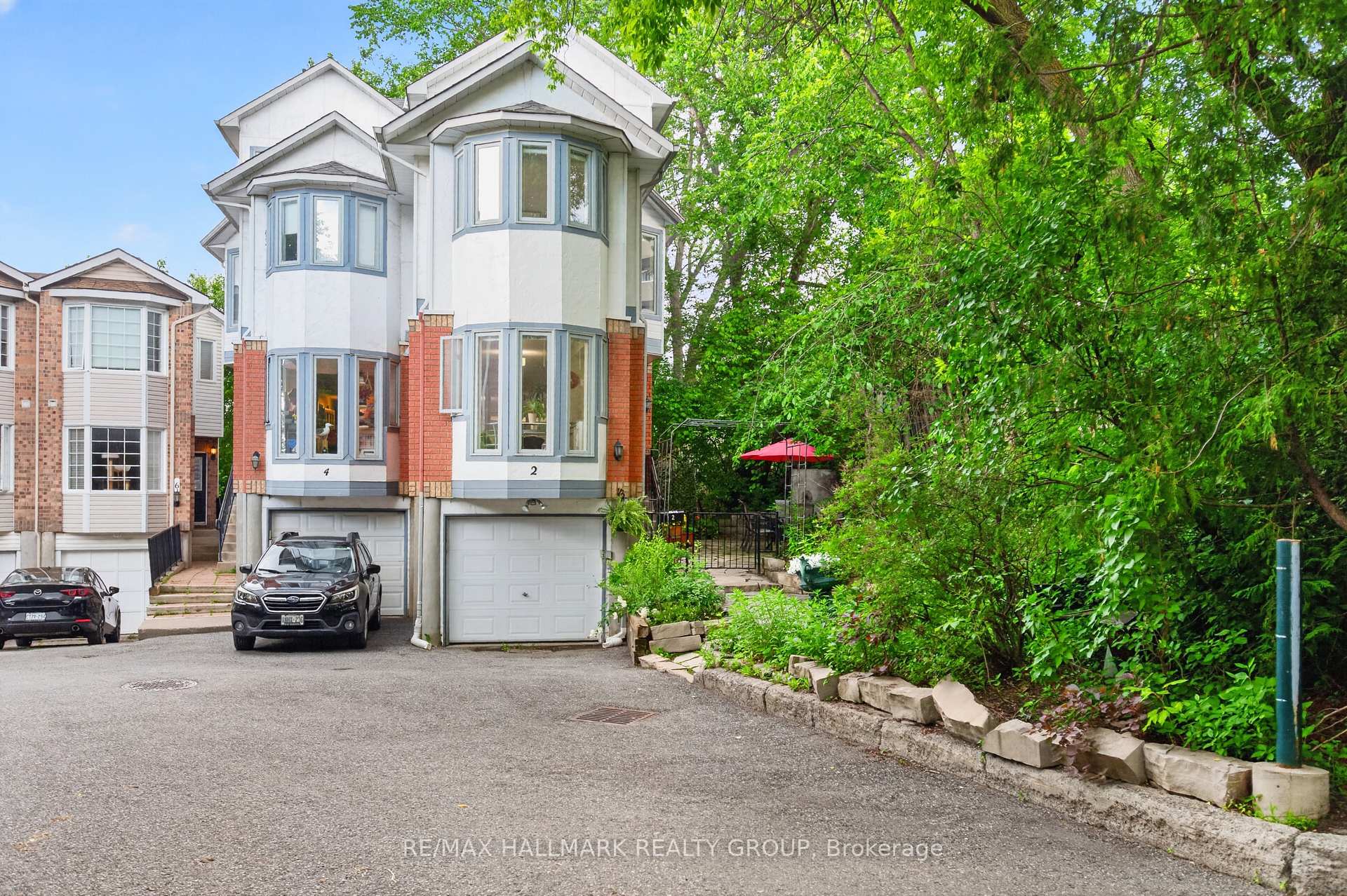 2949 Richmond Road 2, Britannia Heights - Queensway Terrace N and Area, ON K2B 6S6