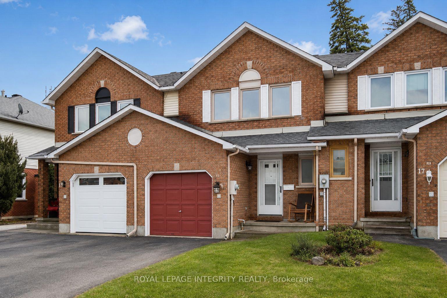 15 PETERSON Place, Kanata, ON K2L 4A8