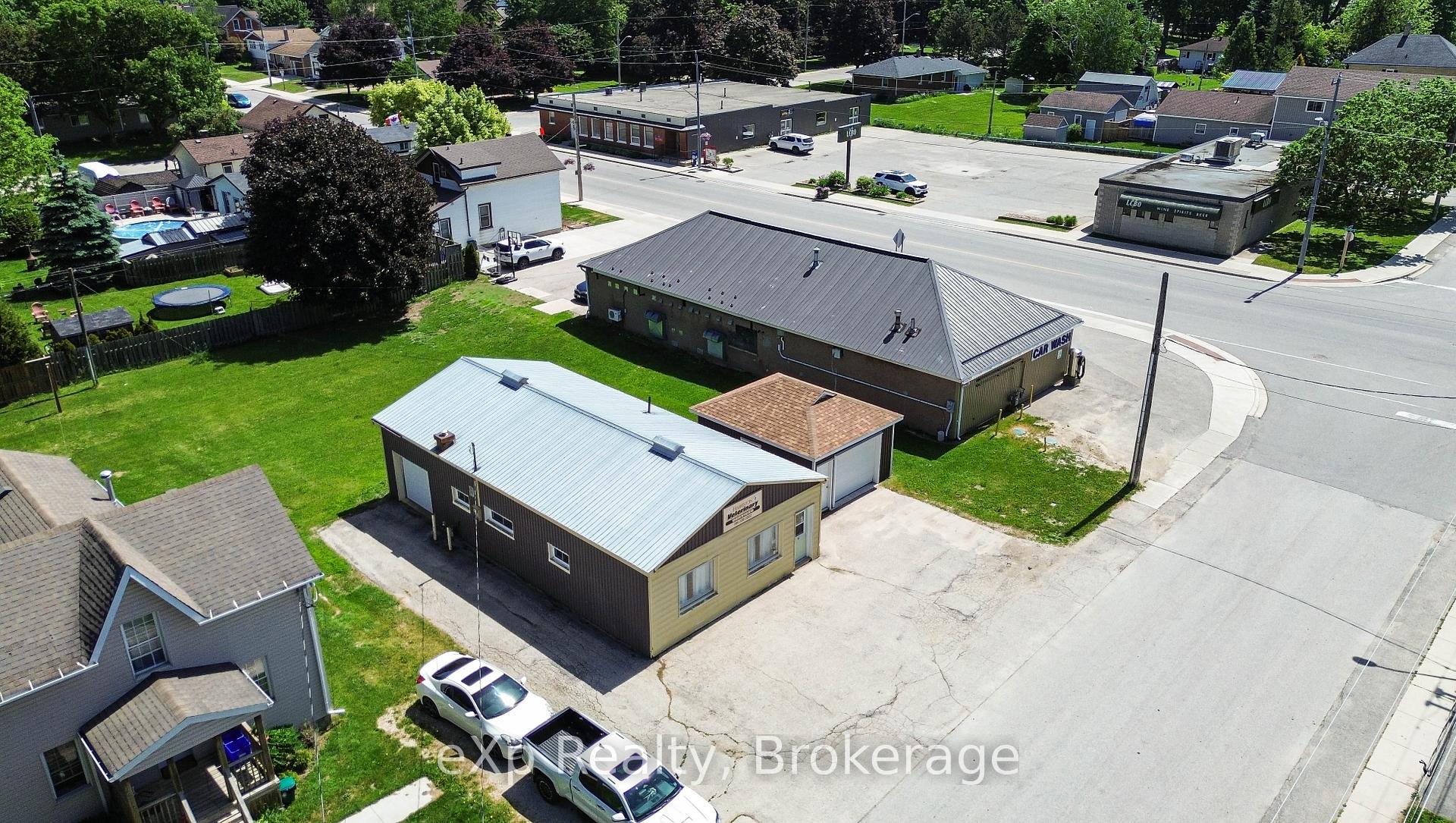 Photo 3