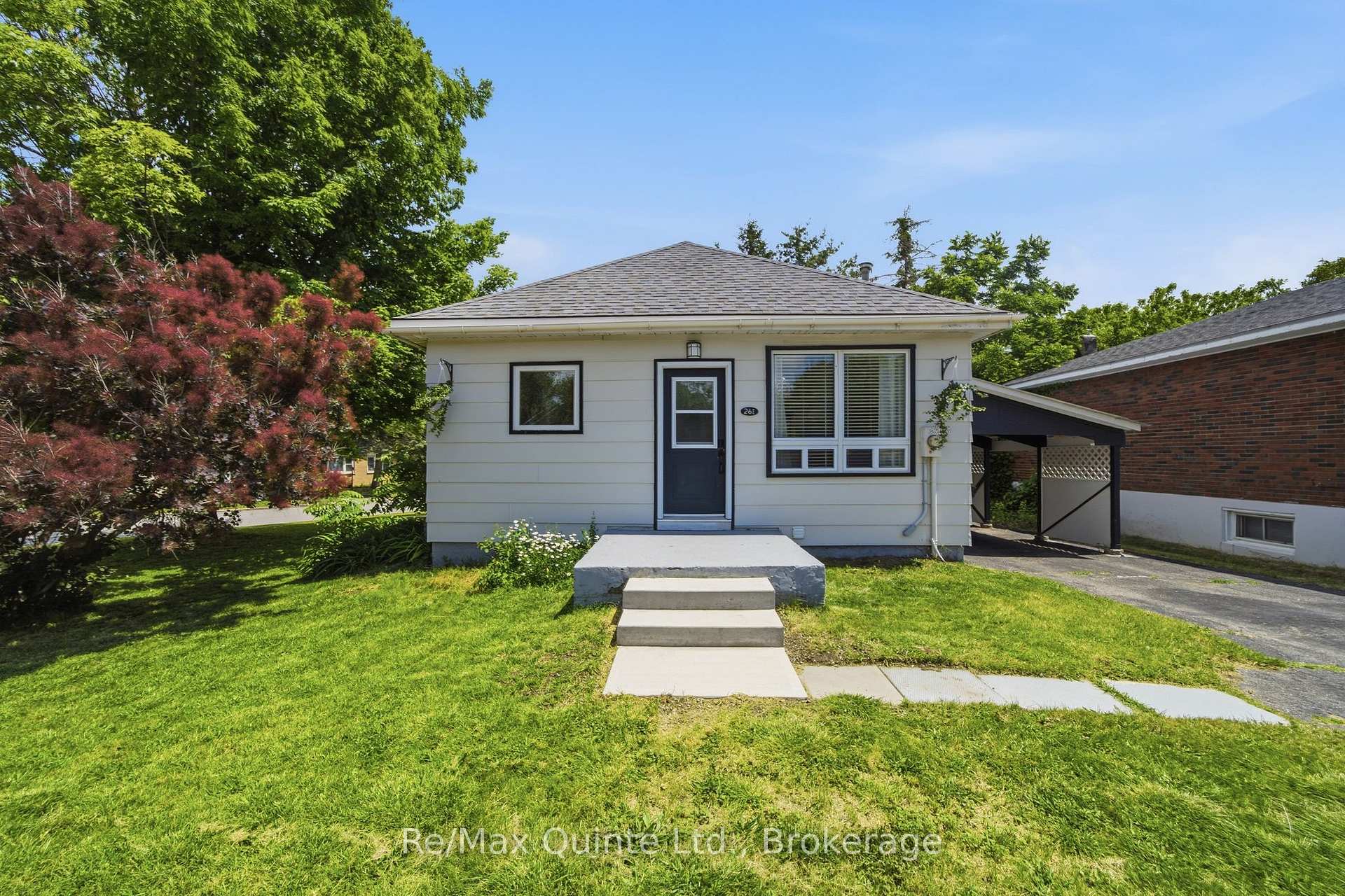 261 Sidney Street, Quinte West, ON K8V 2T5