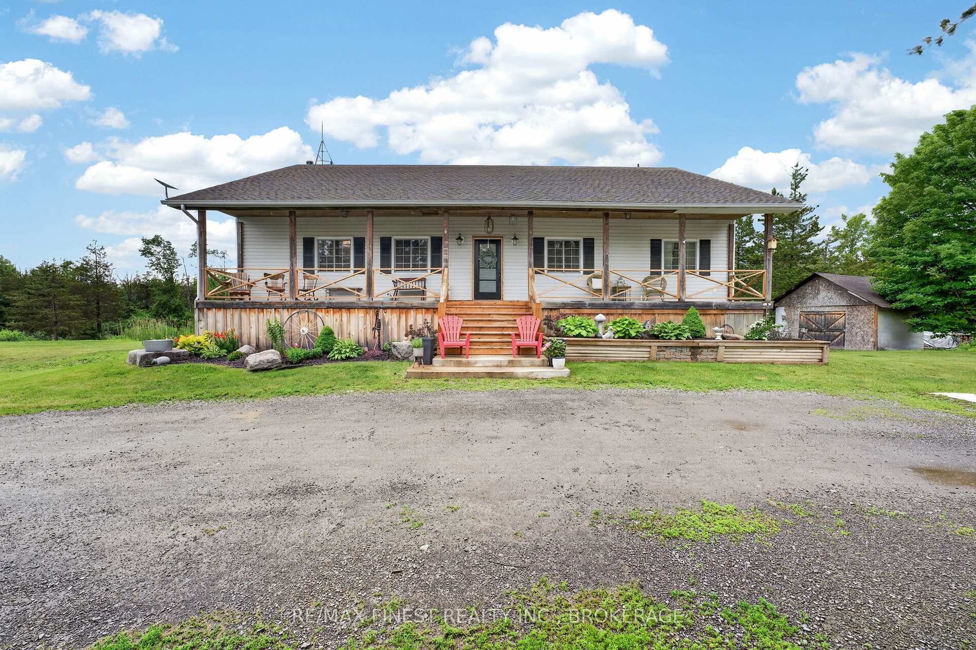 689 GLENNELM Road, Greater Napanee, ON K0K 2W0