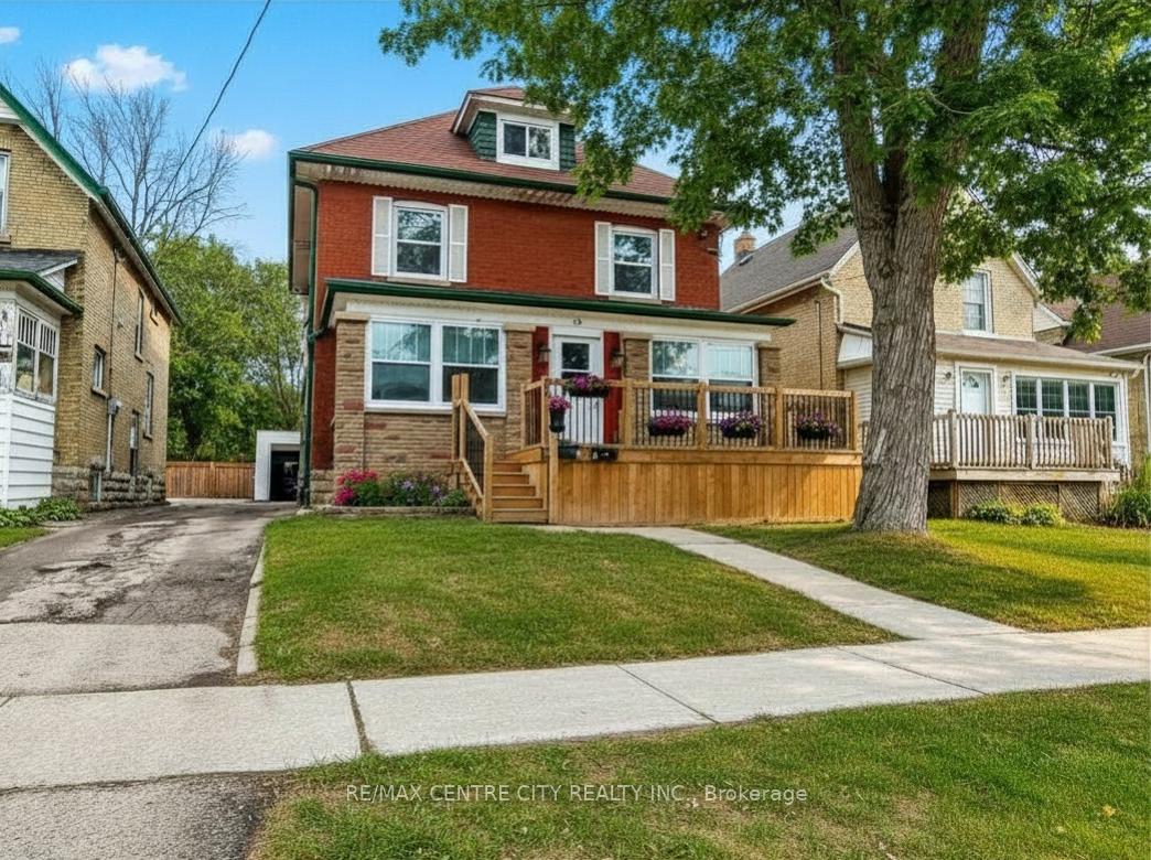 92 Forest Avenue, St. Thomas, ON N5R 2J5