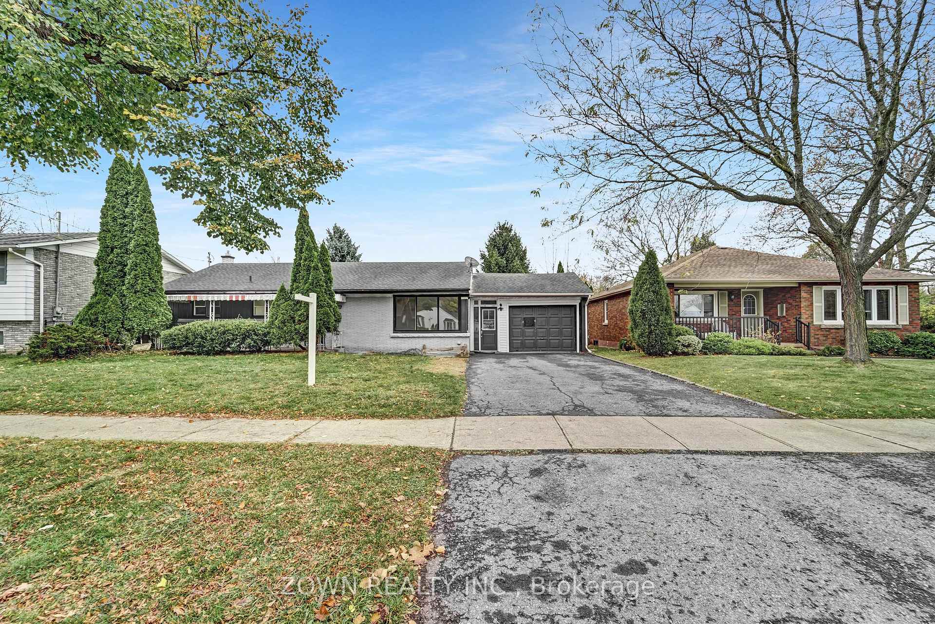 5866 Valley Way, Niagara Falls, ON L2E 1Y1