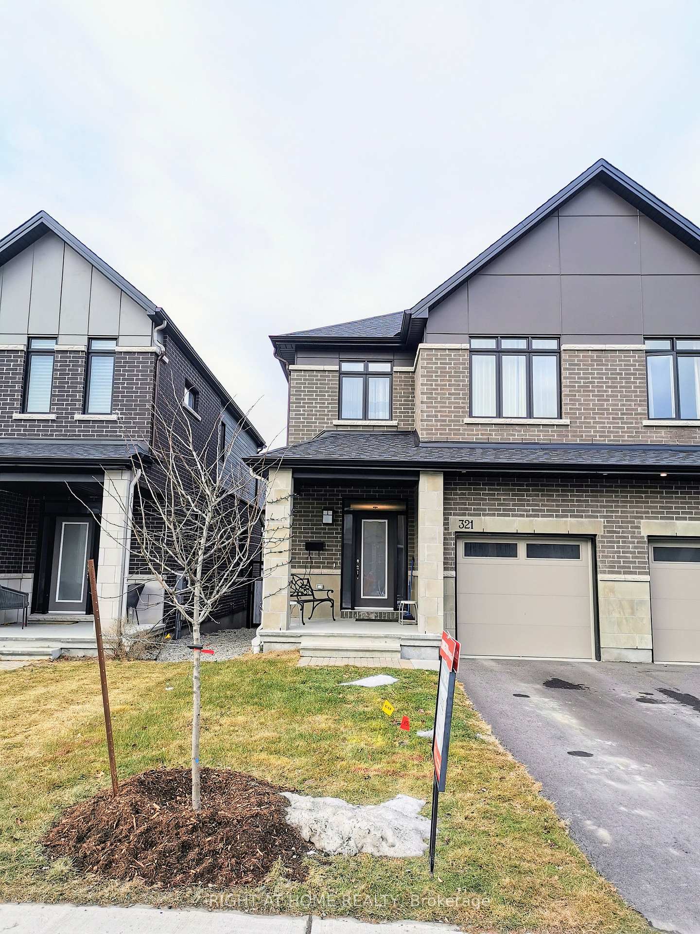 321 Lysander Place, Manor Park - Cardinal Glen and Area, ON K1K 3X8