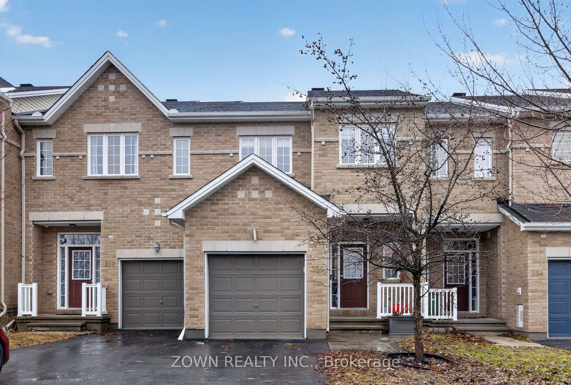 356 Kingbrook Drive, Kanata, ON K2M 0G2