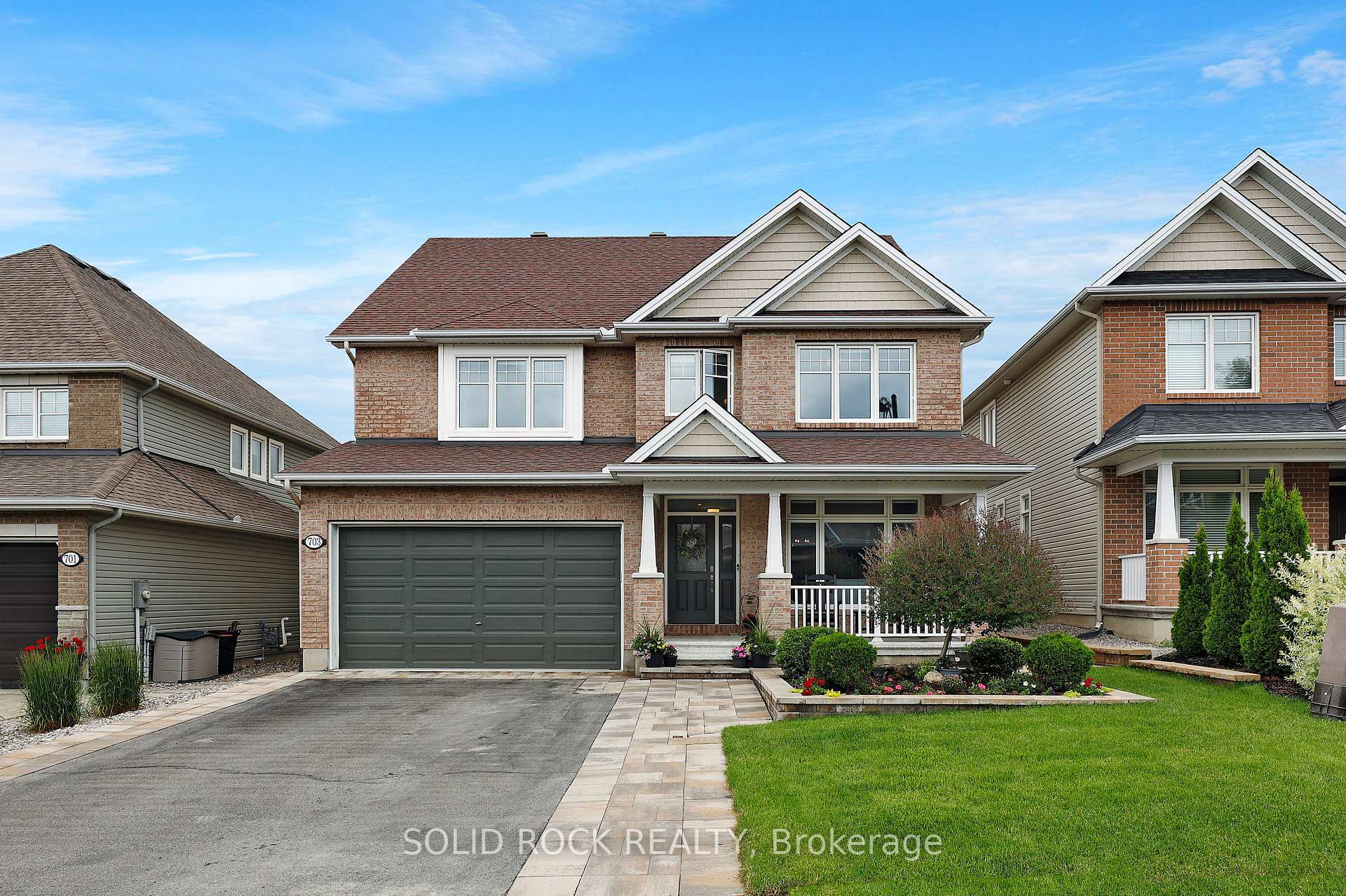 703 Mashkig Avenue, Orleans - Cumberland and Area, ON K4A 0Y7