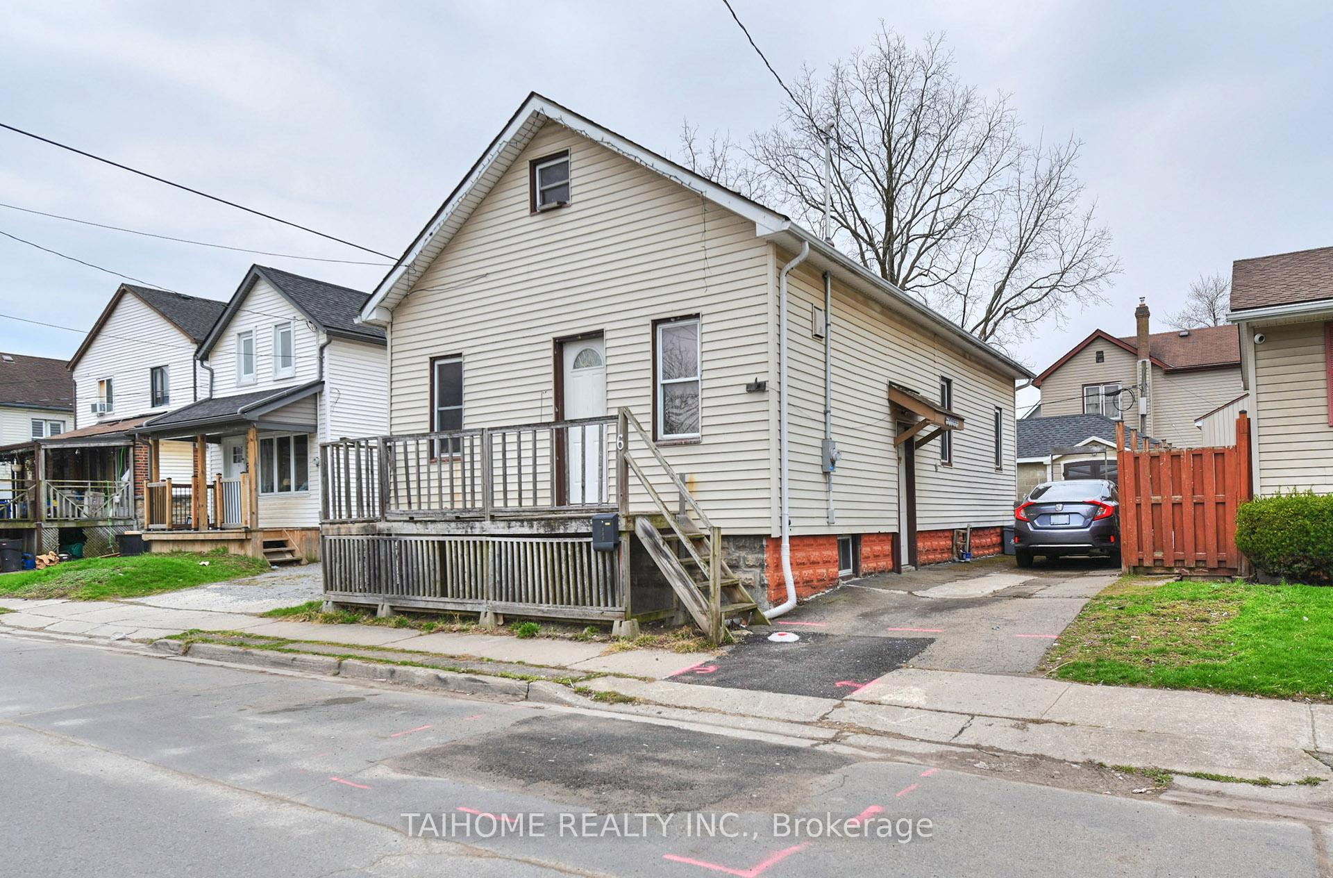 6 Iron Street, Welland, ON L3B 3M4