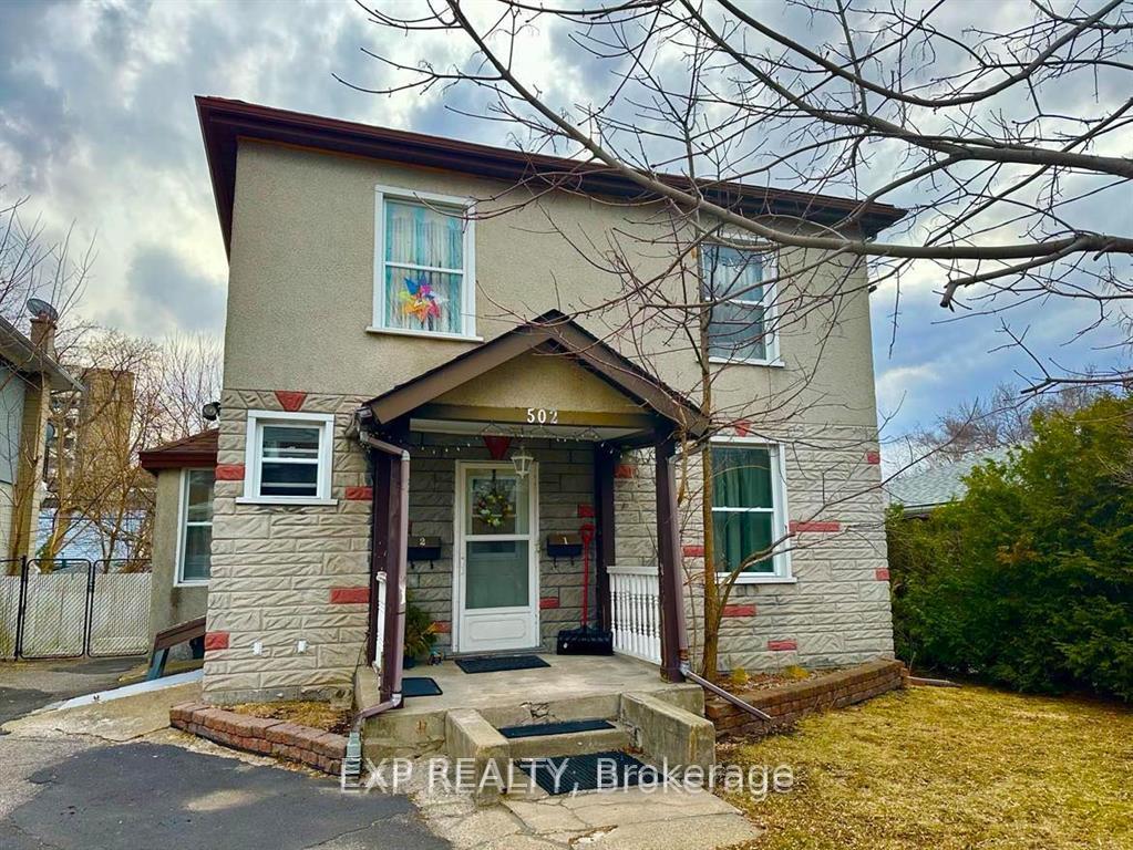 502 Richardson Avenue 1, Woodroffe, ON K2B 5H1