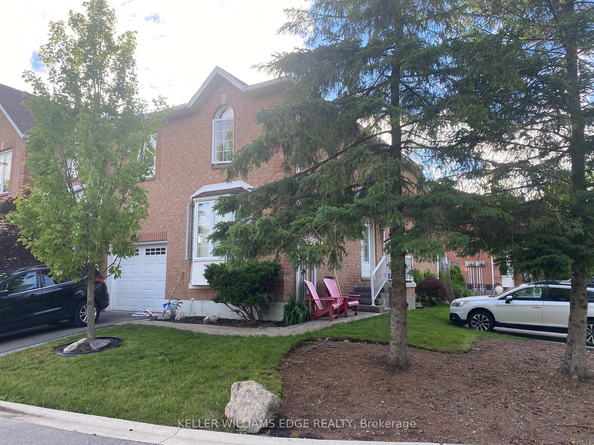 4 Victoria Street 16, Hamilton, ON L9H 2B8