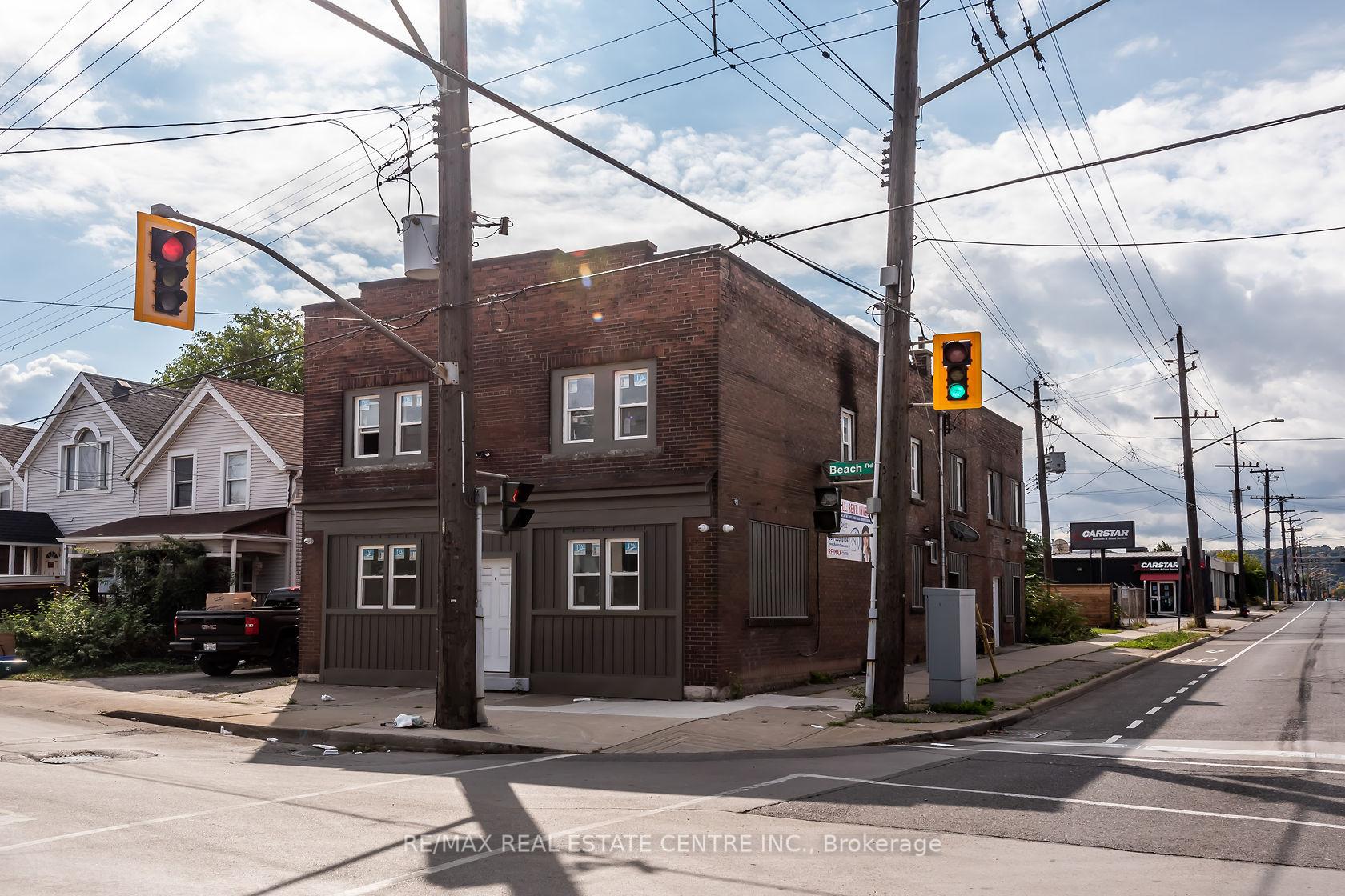 104 Beach Road E, Hamilton, ON L8L 3Z9