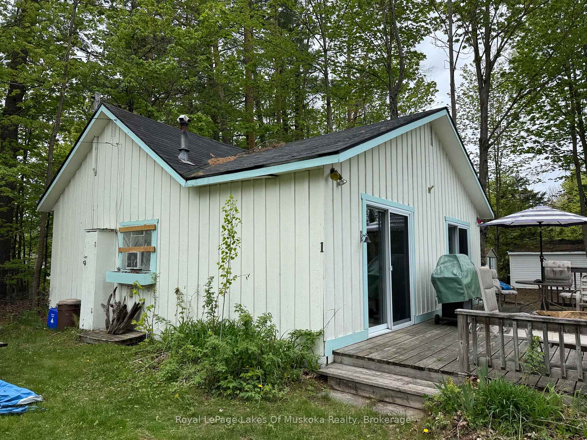 180 Two Road 2, Gravenhurst, ON P1P 1R1