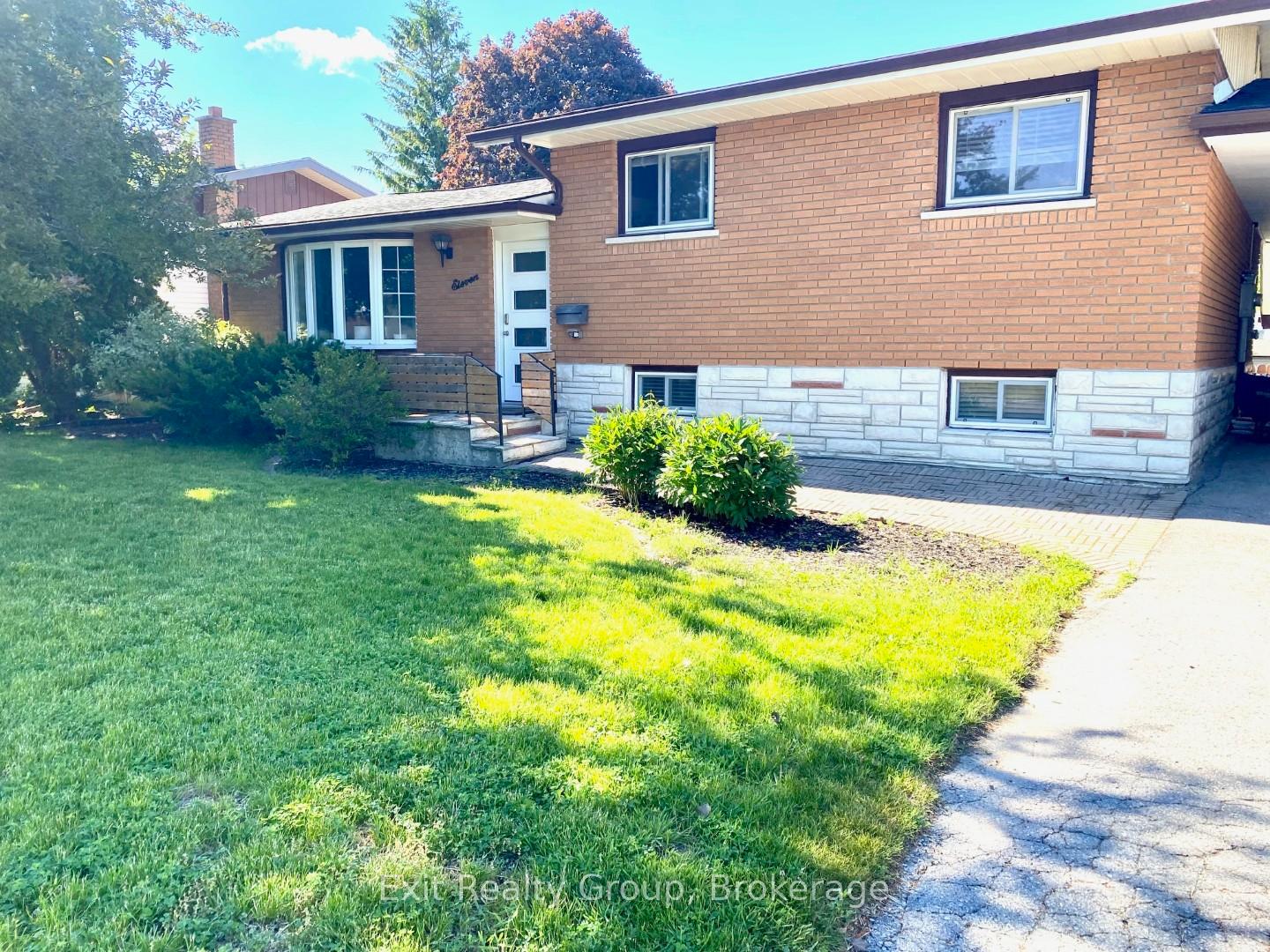 11 Somerset Street, Quinte West, ON K8V 5T7