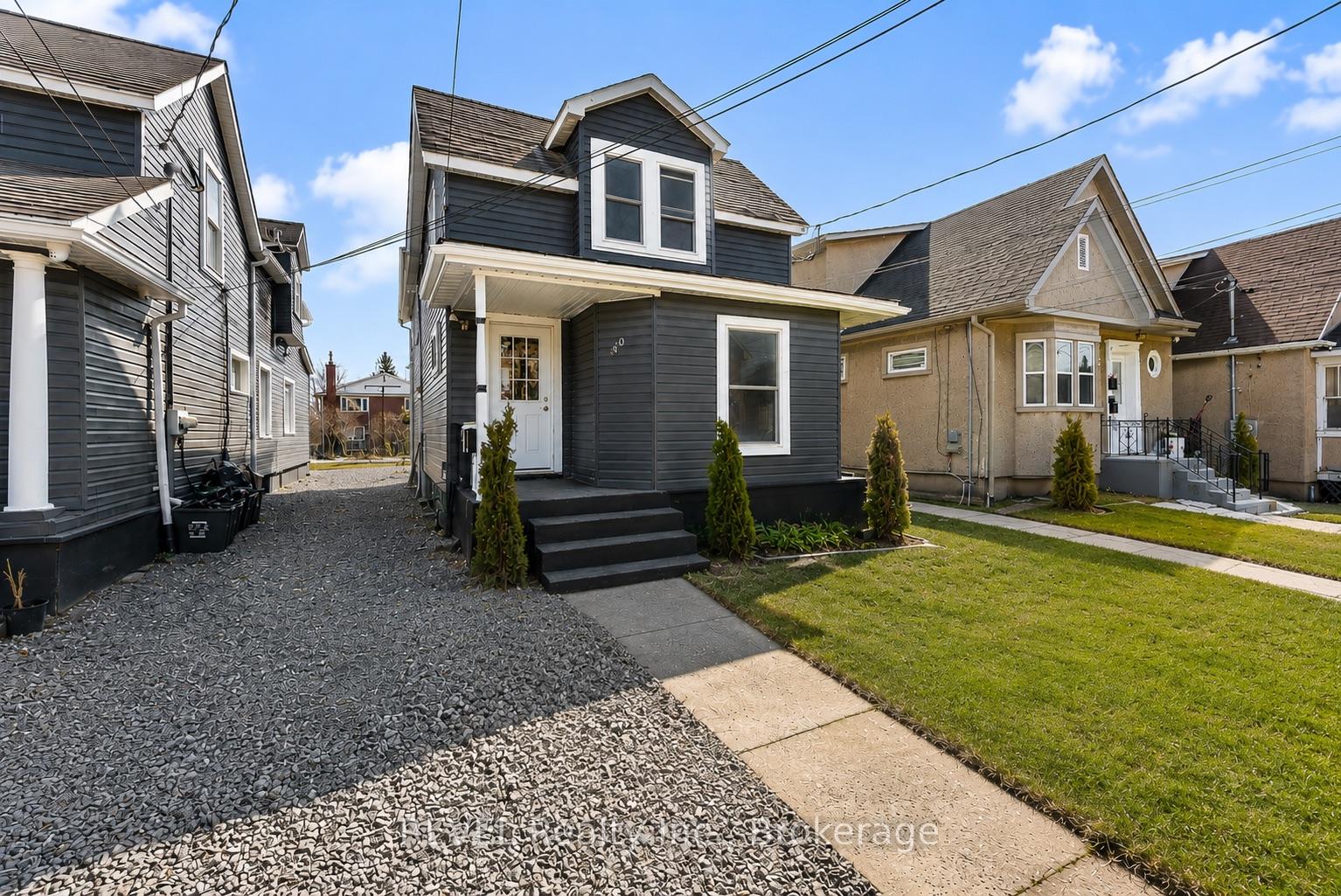 30 Division Street, St. Catharines, ON L2R 3G2