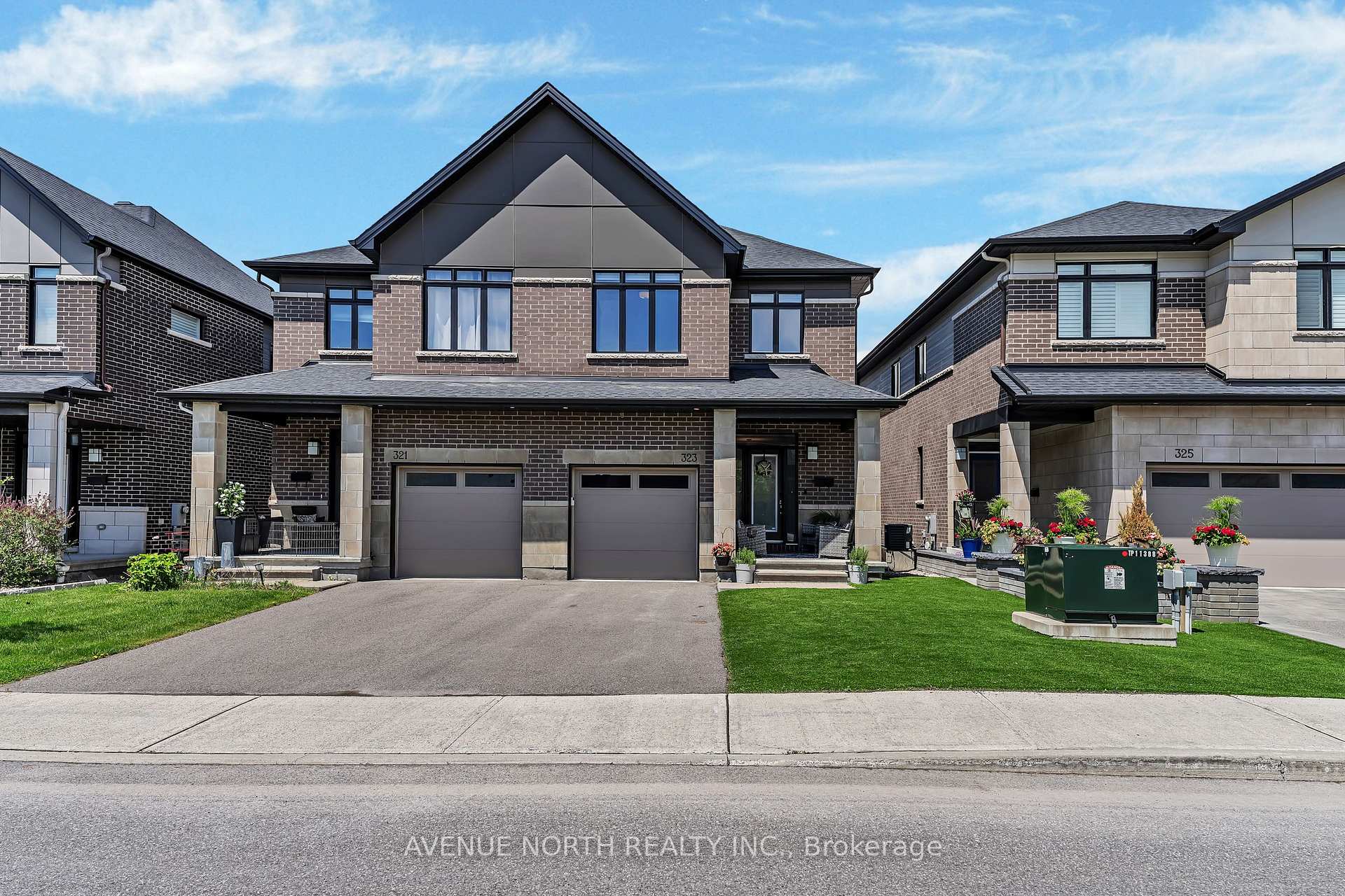 323 Lysander Place, Manor Park - Cardinal Glen and Area, ON K1K 3X8