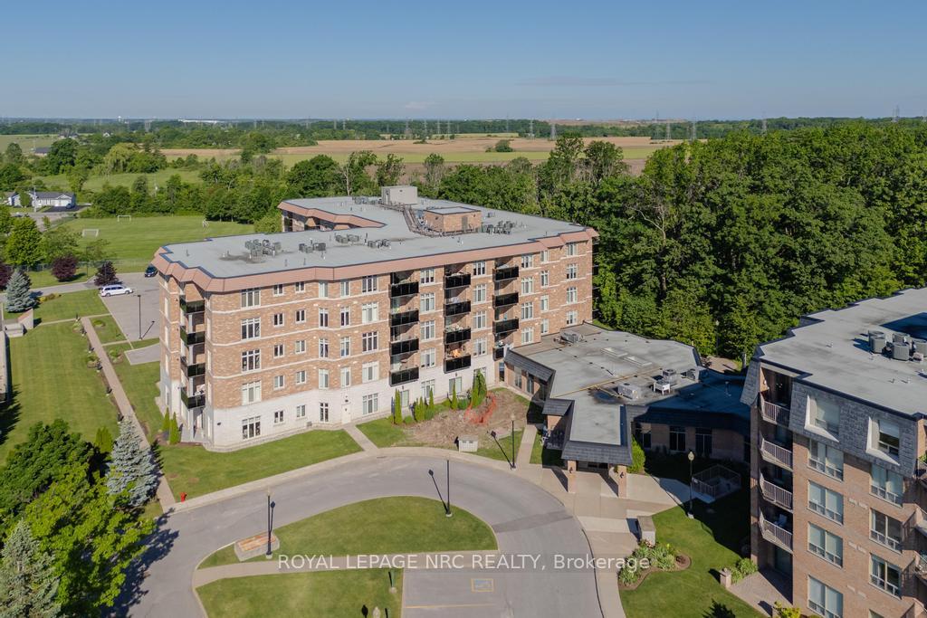 8111 Forest Glen Drive 220, Niagara Falls, ON L2H 2Y7
