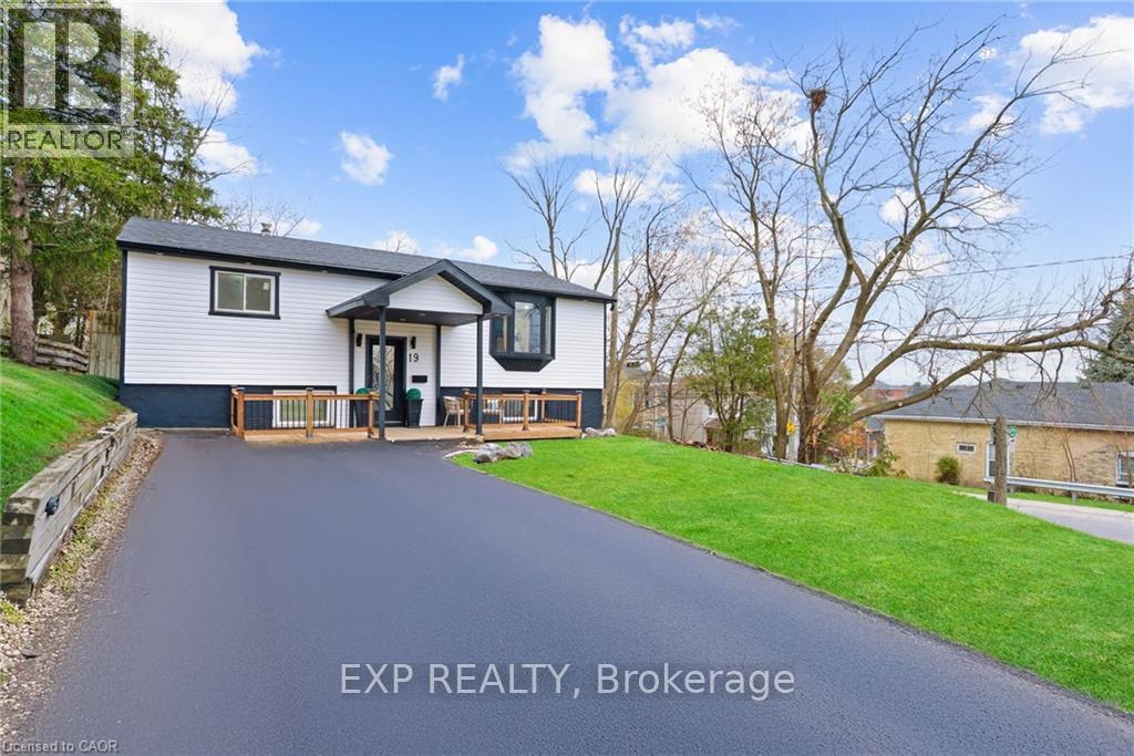 19 Broad Street, Brantford, ON N3R 7E1