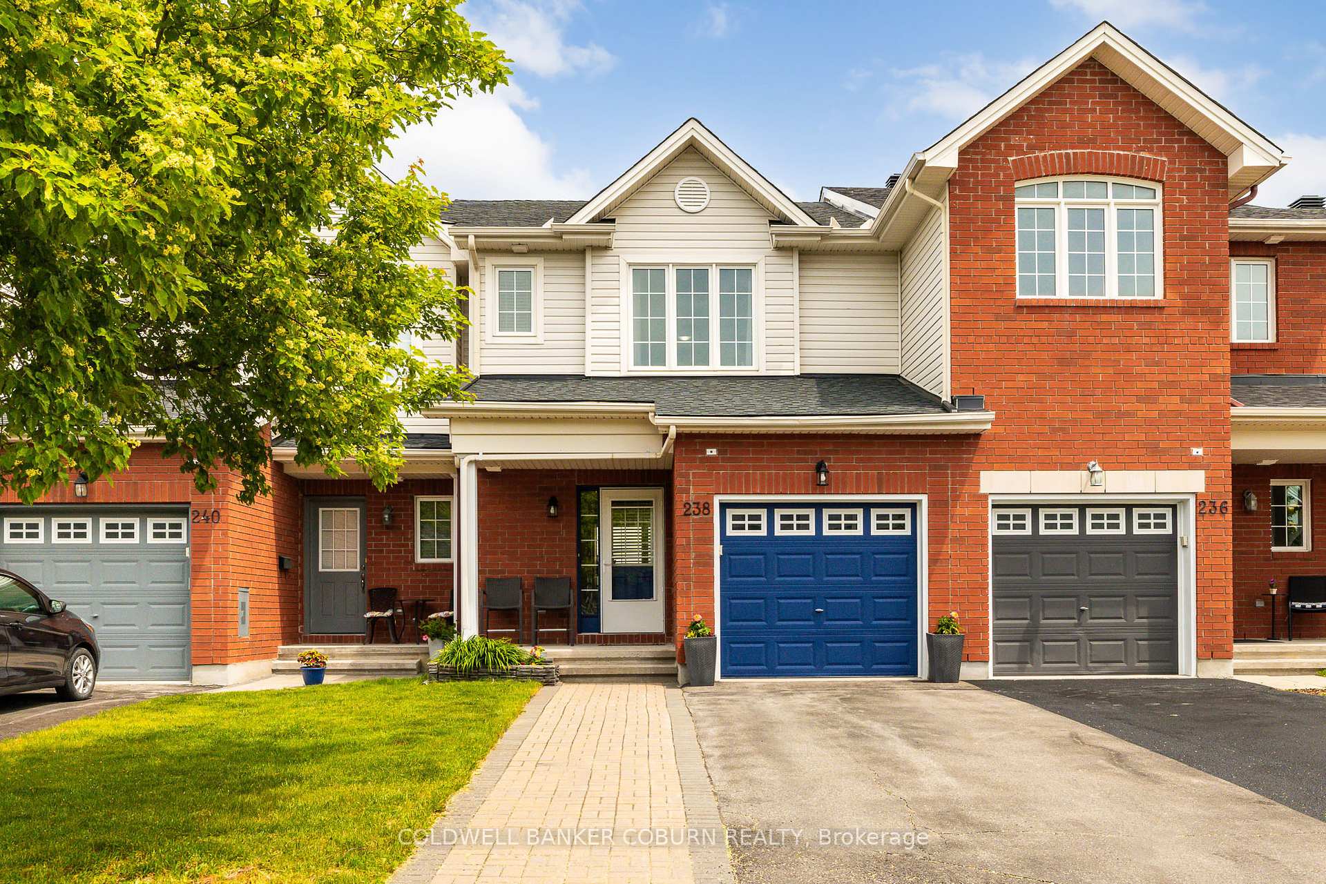 238 Arrita Street, Kanata, ON K2S 0J7