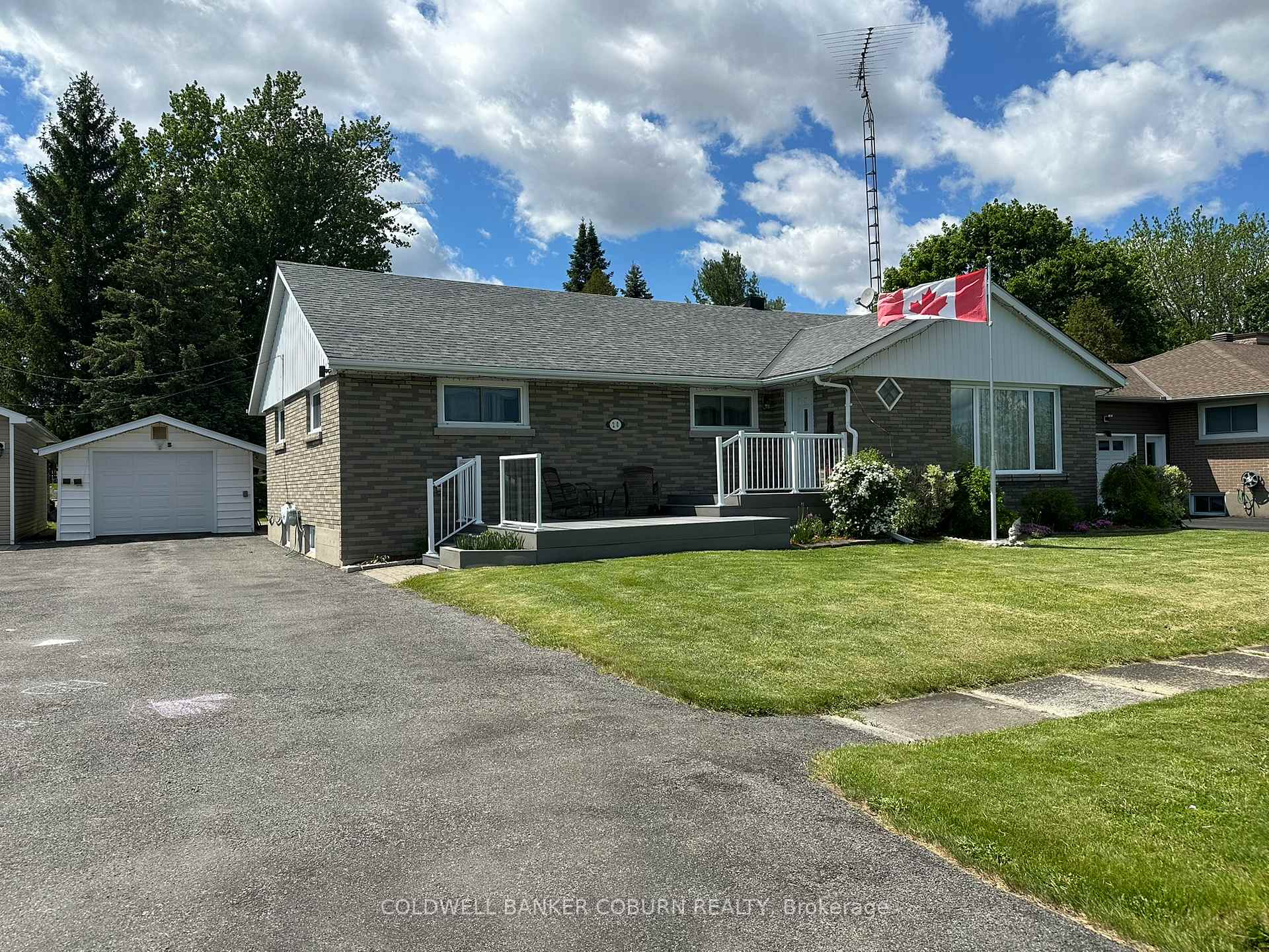 20 Elizabeth Drive, South Dundas, ON K0E 1K0