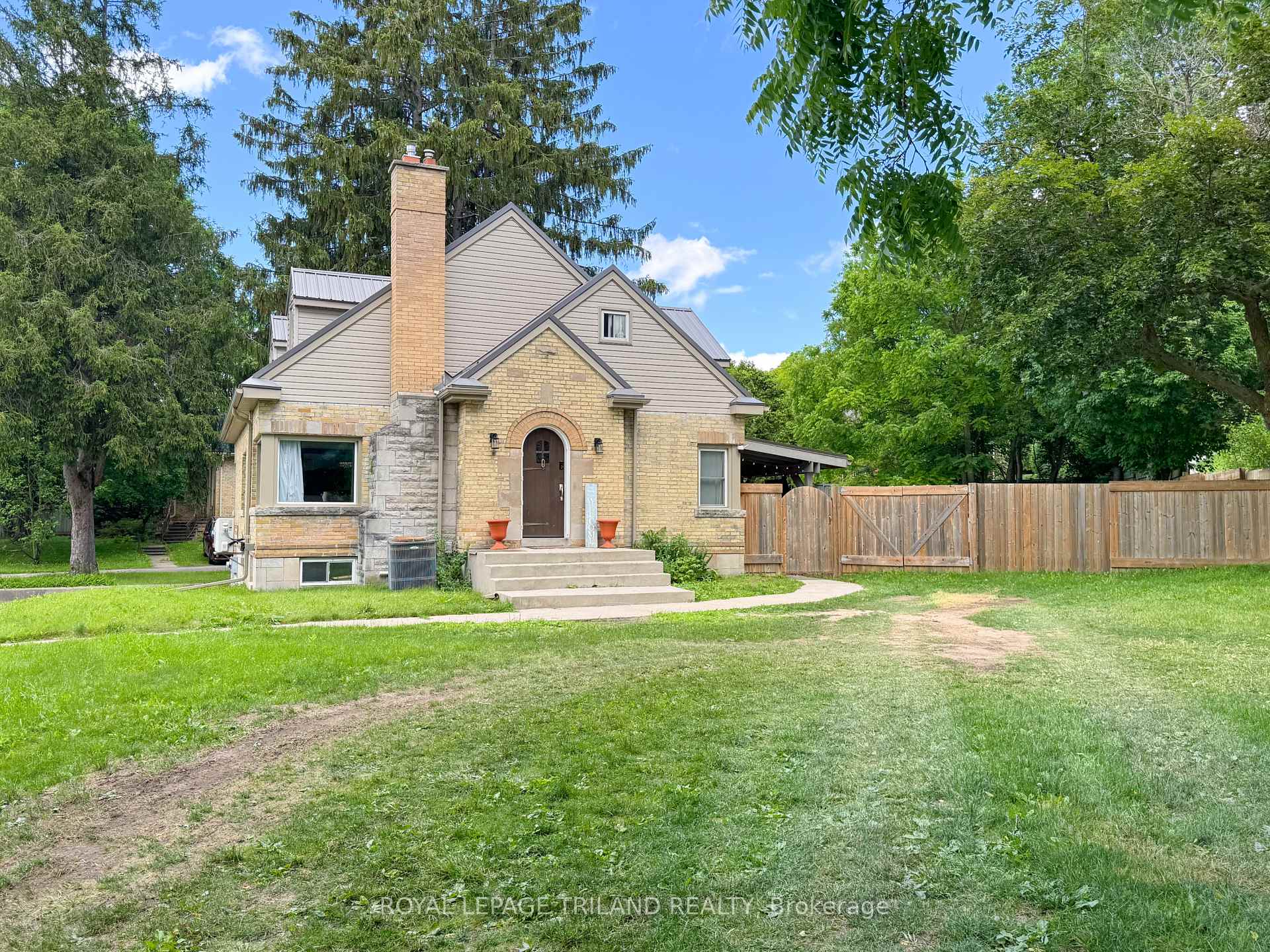 100 SUNSET Drive, St. Thomas, ON N5R 3B6