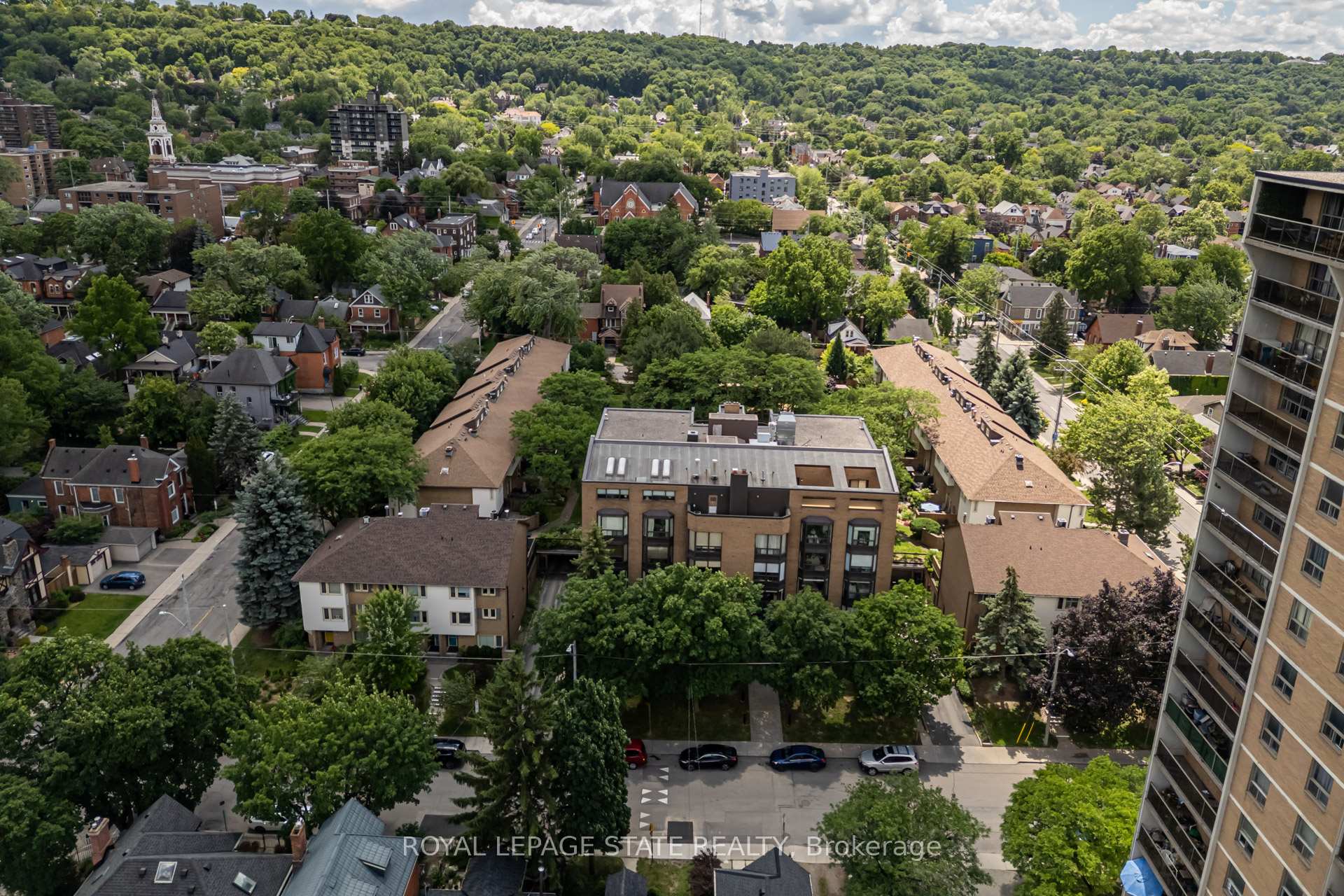 197 Duke Street 503, Hamilton, ON L8P 4V4