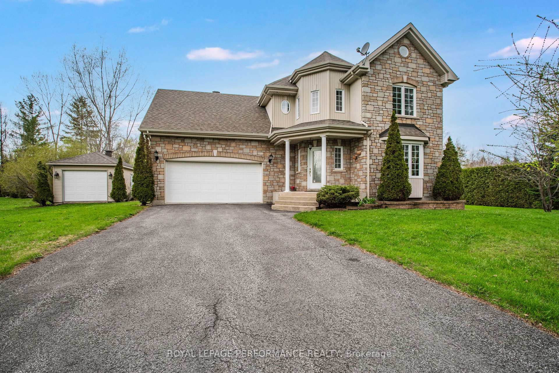 531 Du Bercail Road, Champlain, ON K0B 1K0