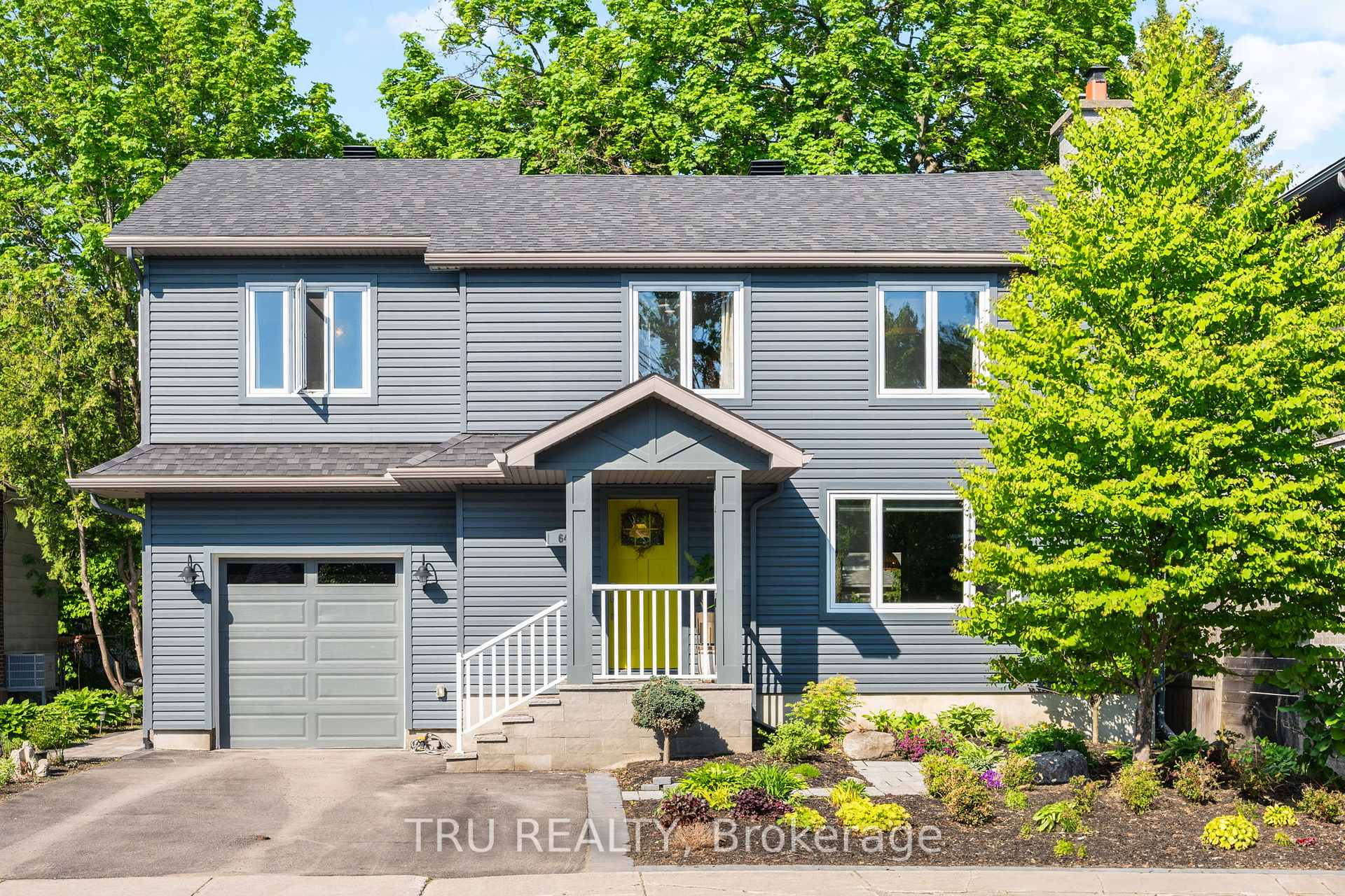 64 Stevenson Avenue, Carlington - Central Park, ON K1Z 6N1