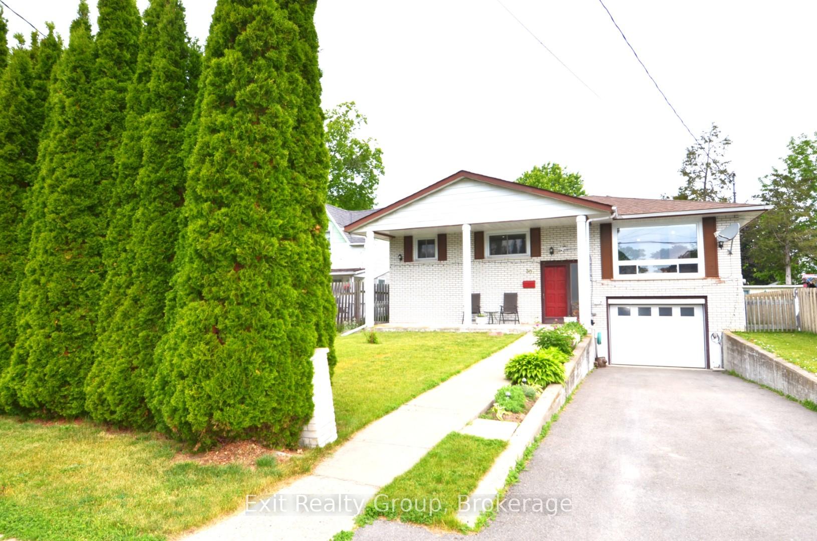30 Alfred Street, Quinte West, ON K8V 2B1