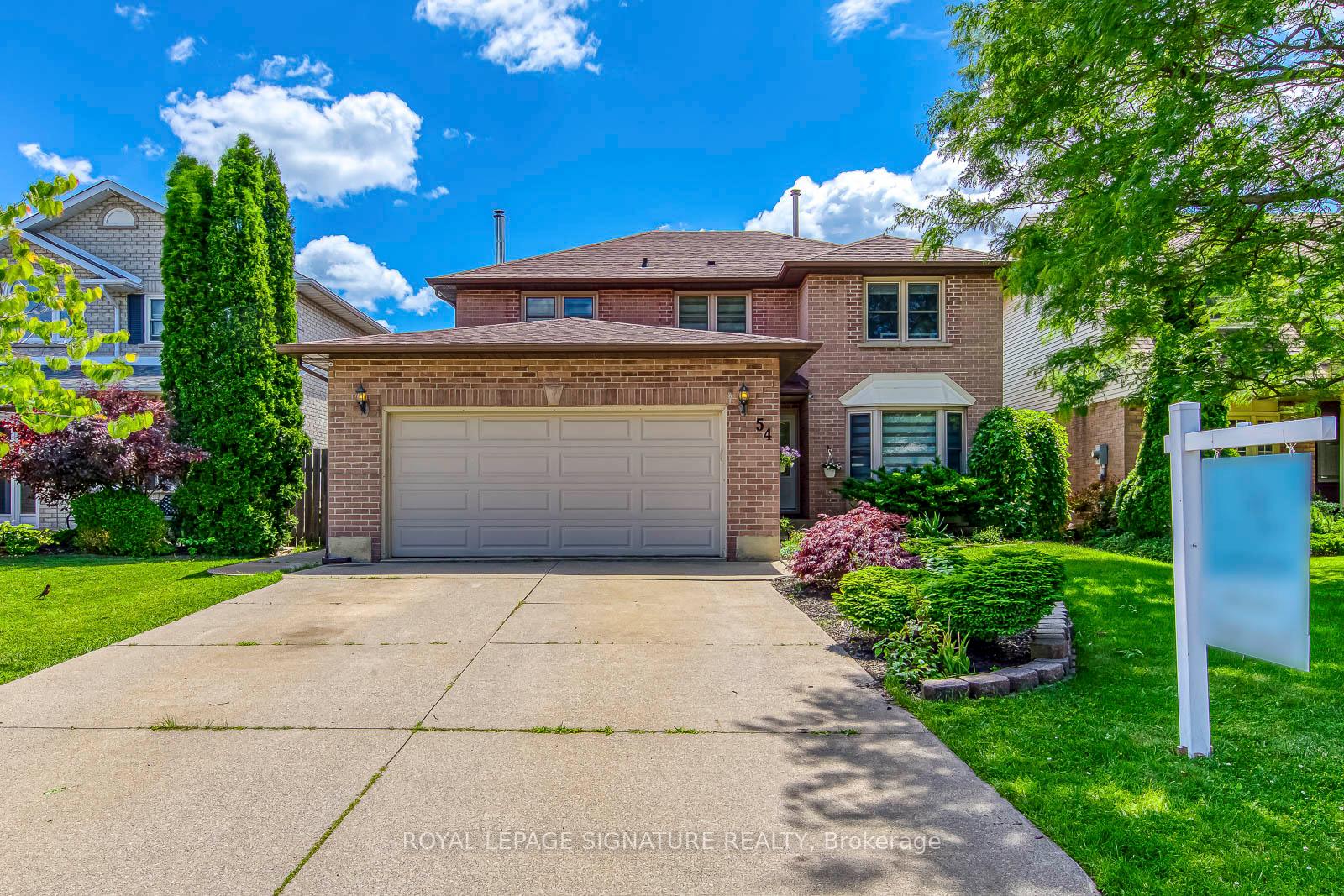 54 Randolf Court, Hamilton, ON L8W 2Z8