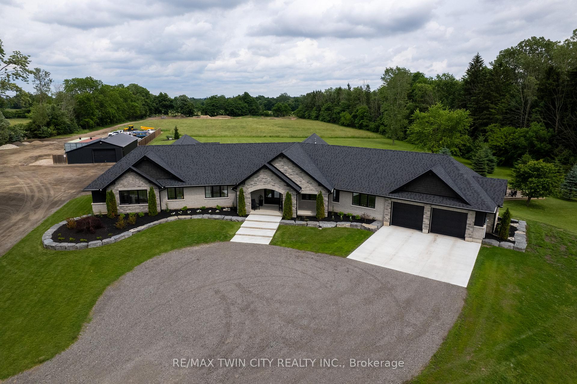 88 ETONIA Road, Brant, ON N0J 1V0