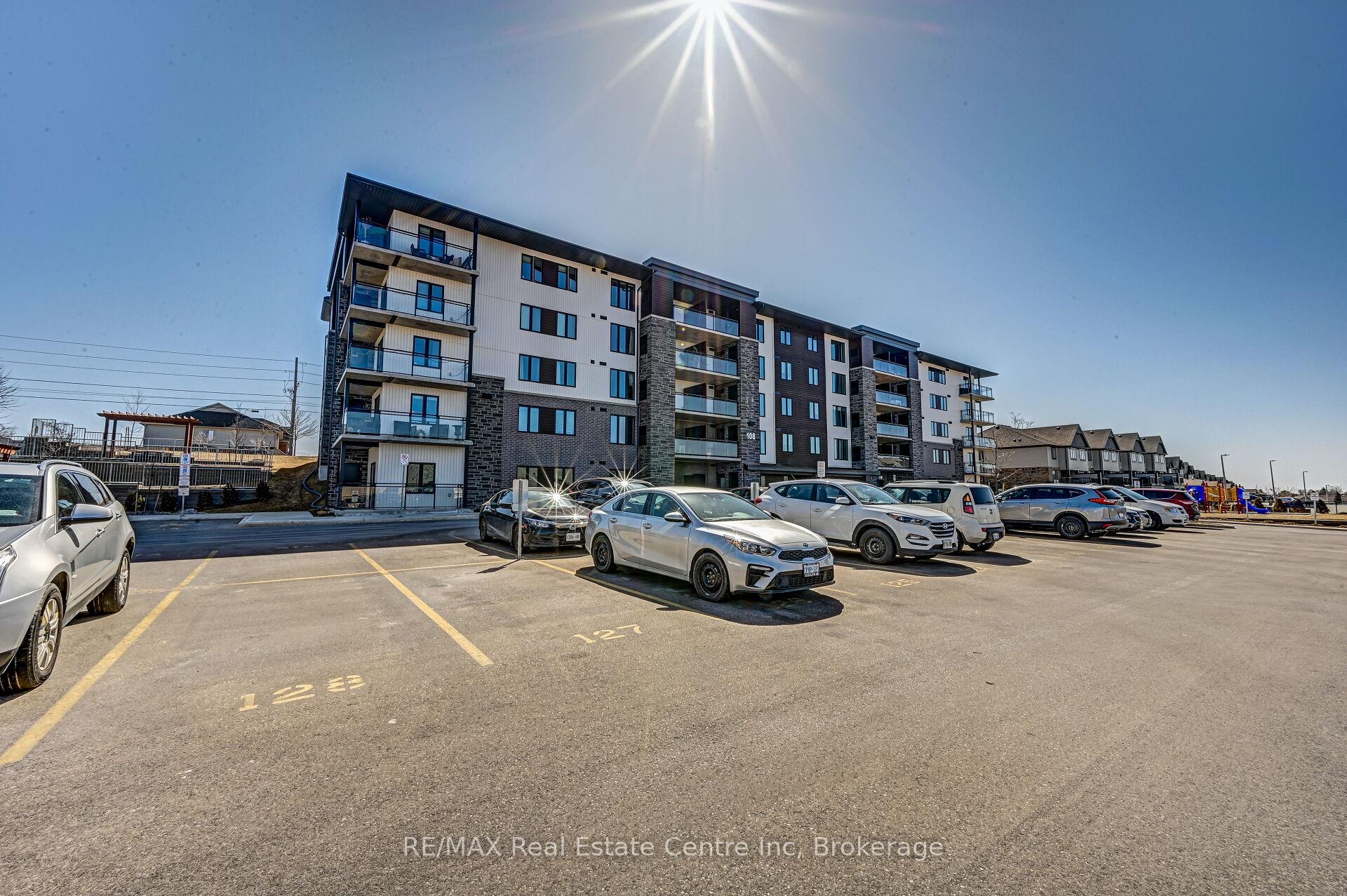 108 Summit Ridge Drive 11, Guelph, ON N1E 0P8